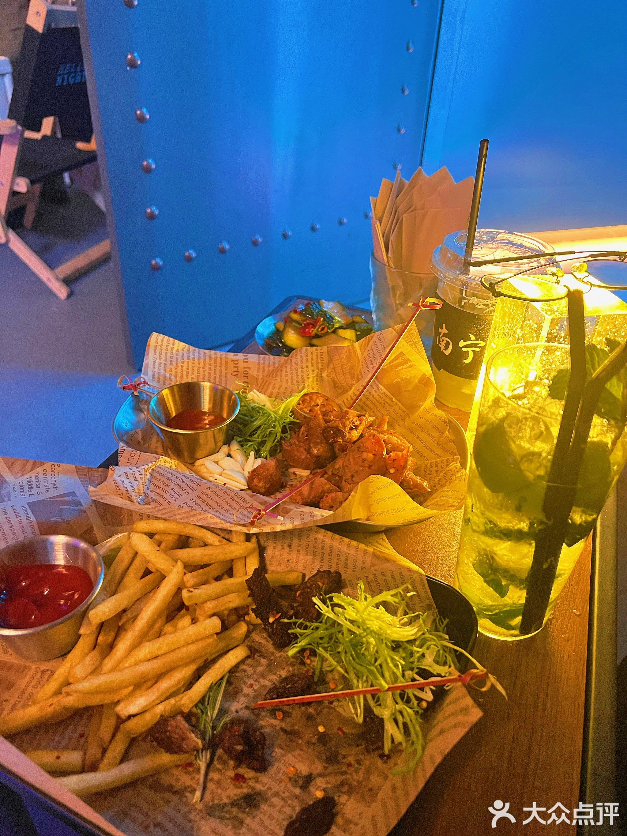 Hello night Coffee&Cocktail·Bar