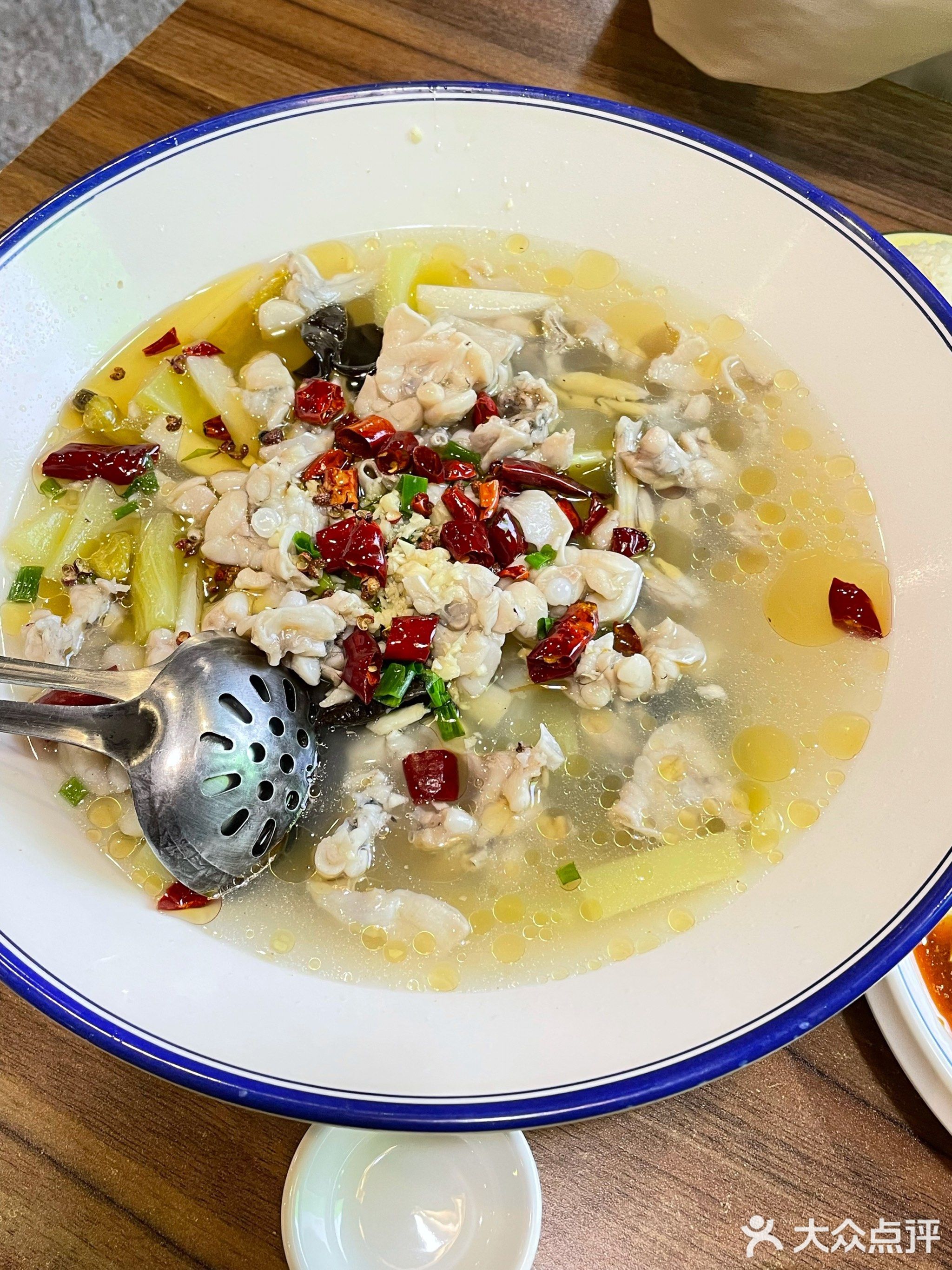 美味坊·创意川菜(芗城店)