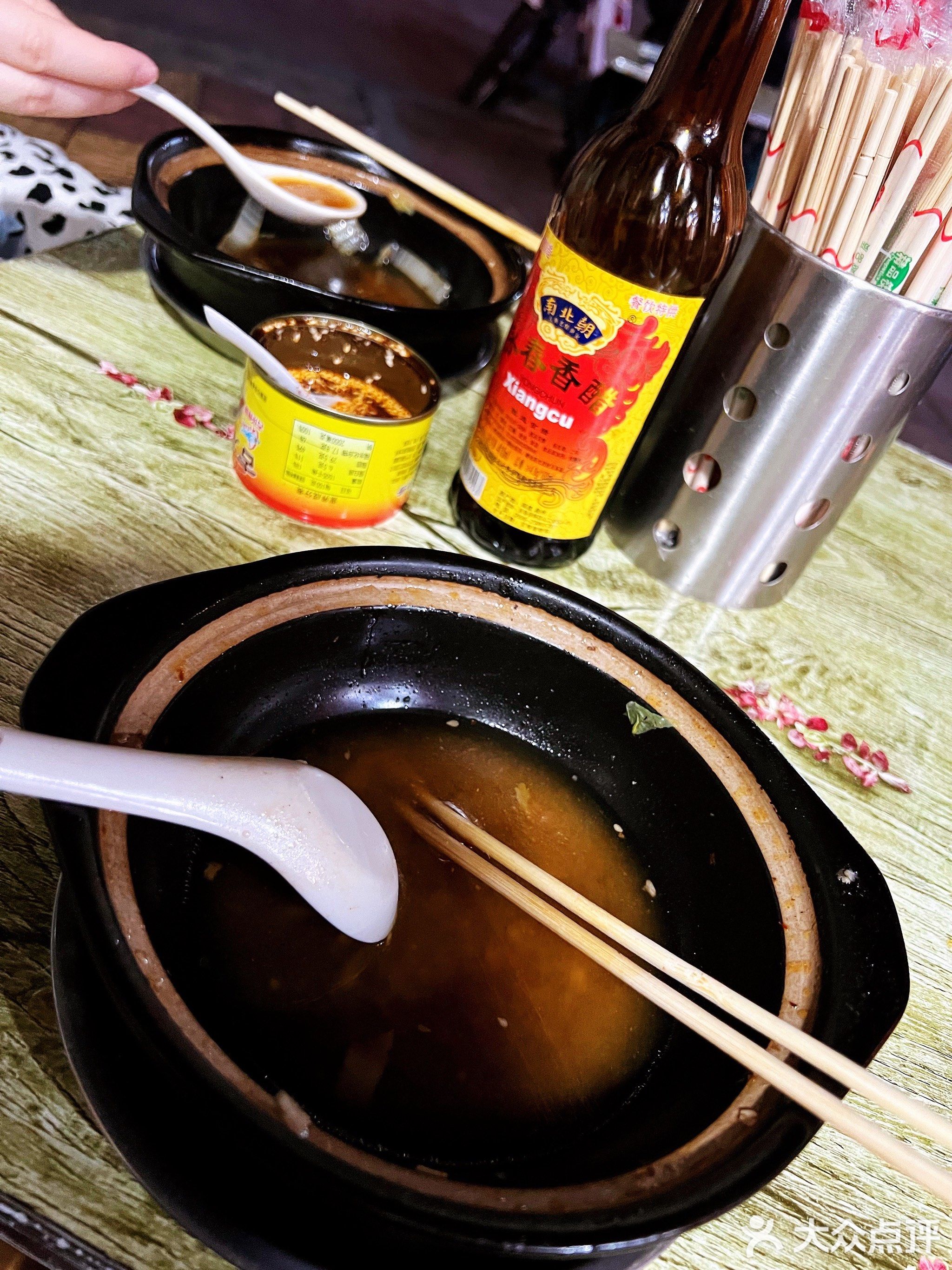 阿杰砂锅刀削面(金盛大厦店)