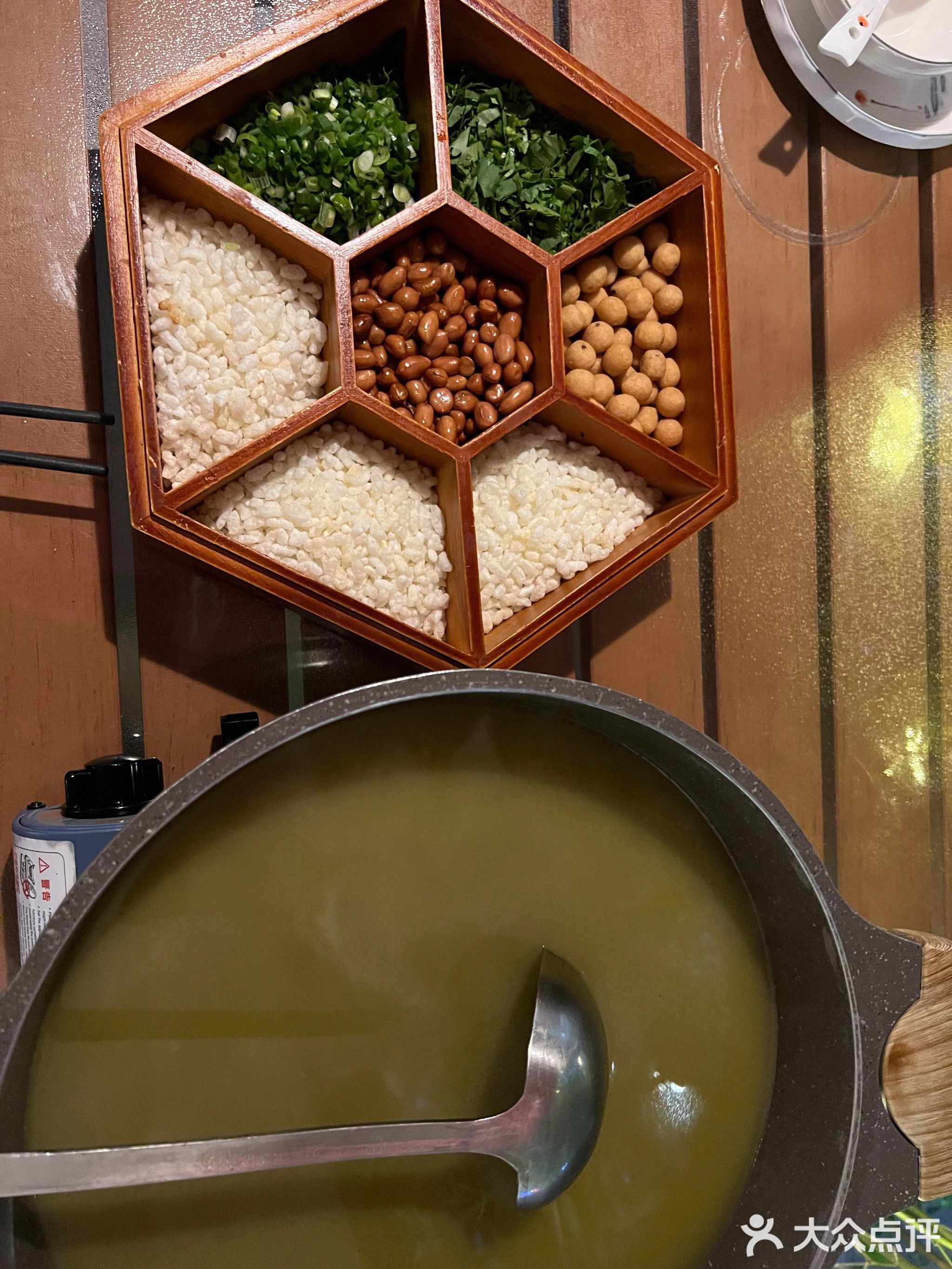 桂大山·土菜·油茶小院(云景路店)