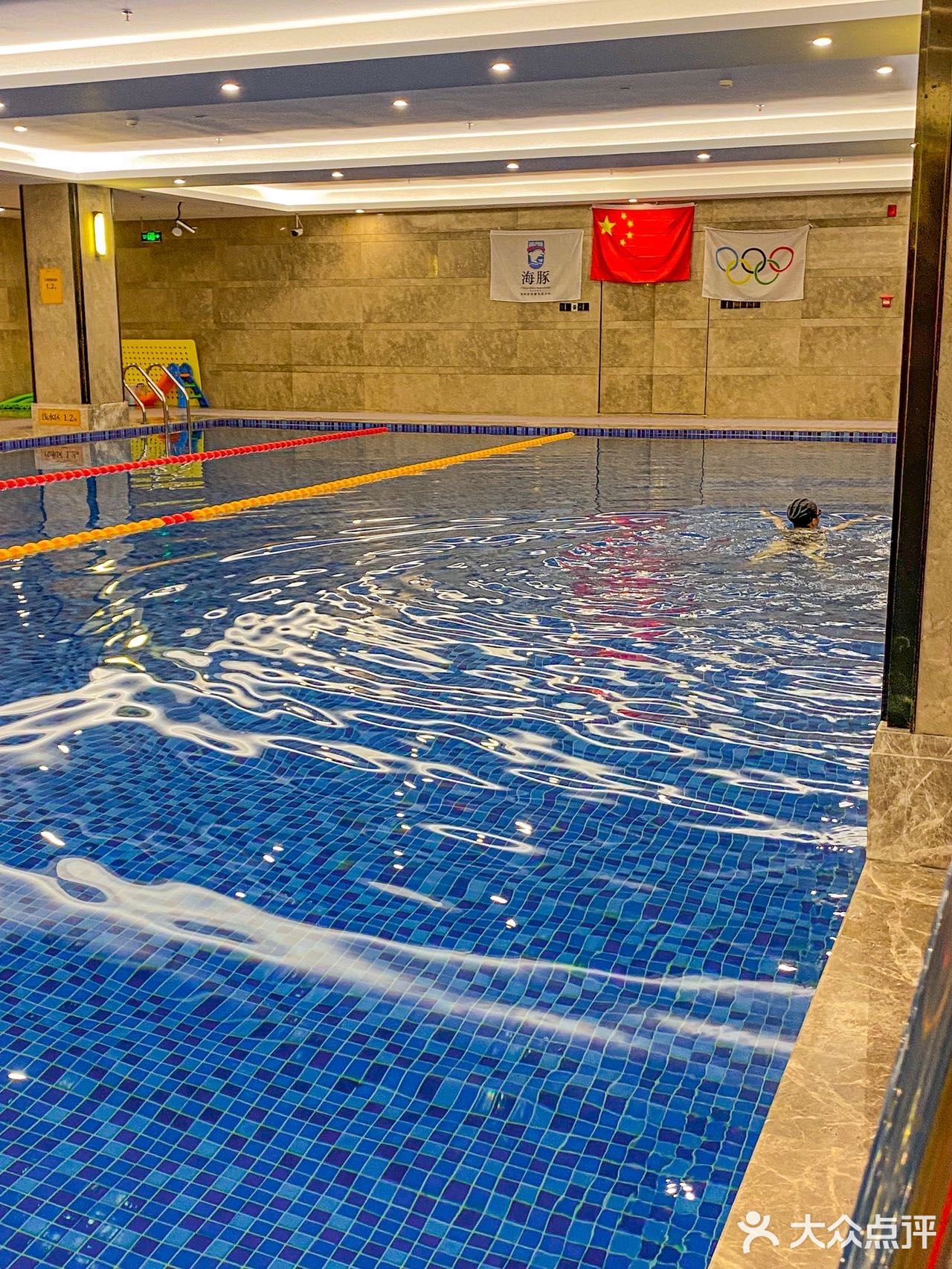 海豚体育(华发国宾壹号店)