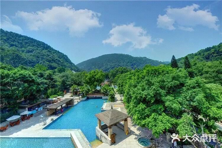 秀泉音乐温泉花园酒店游泳池