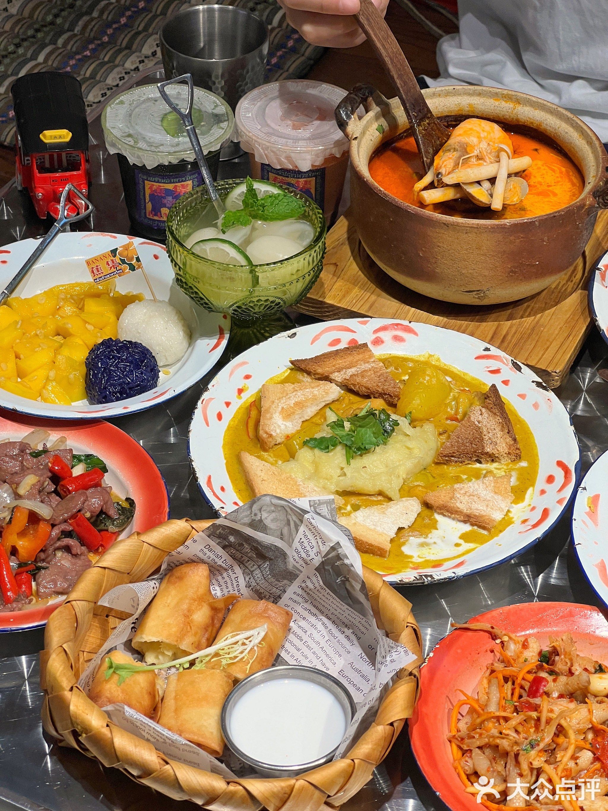 蕉集泰式大排档·กล้วย(龙头寺店)