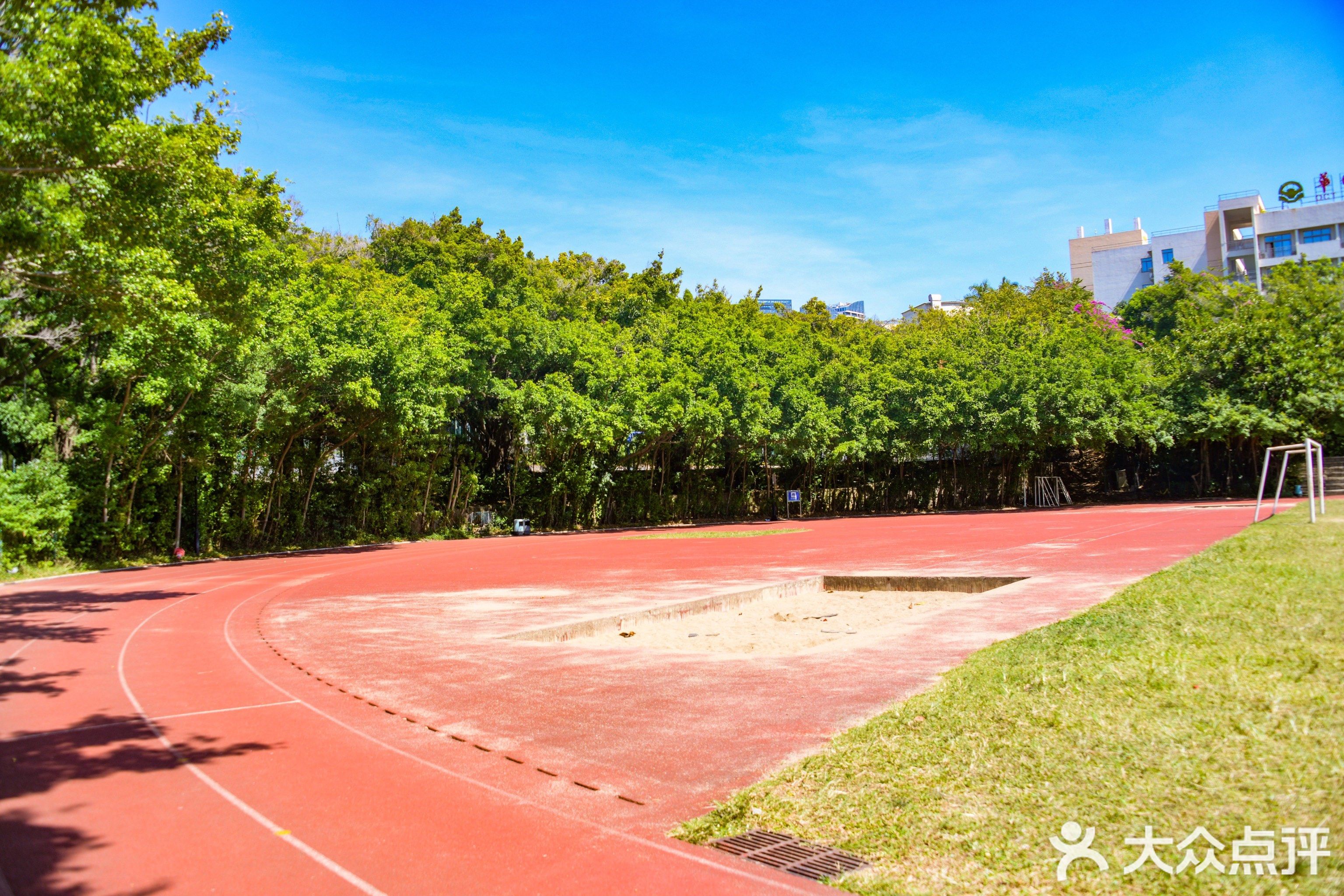 深圳市南山华侨城体育场