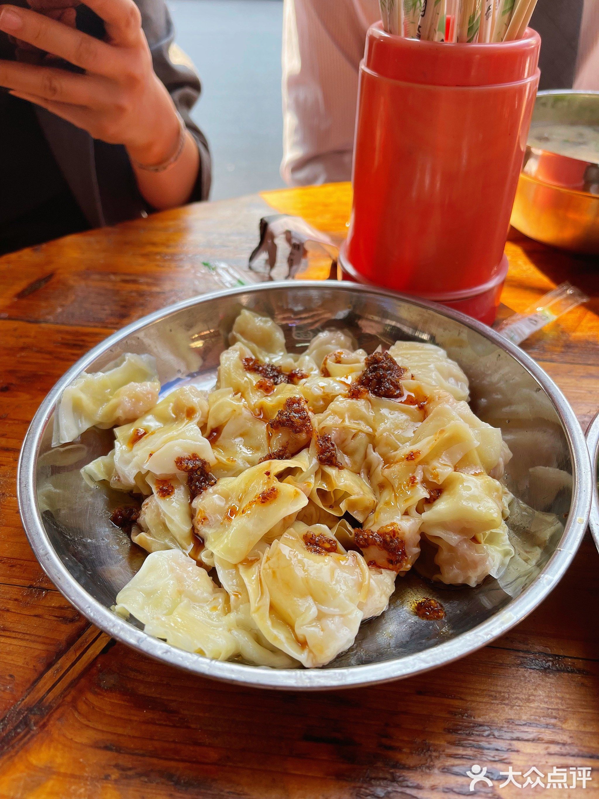 沙富海鲜粥早餐店