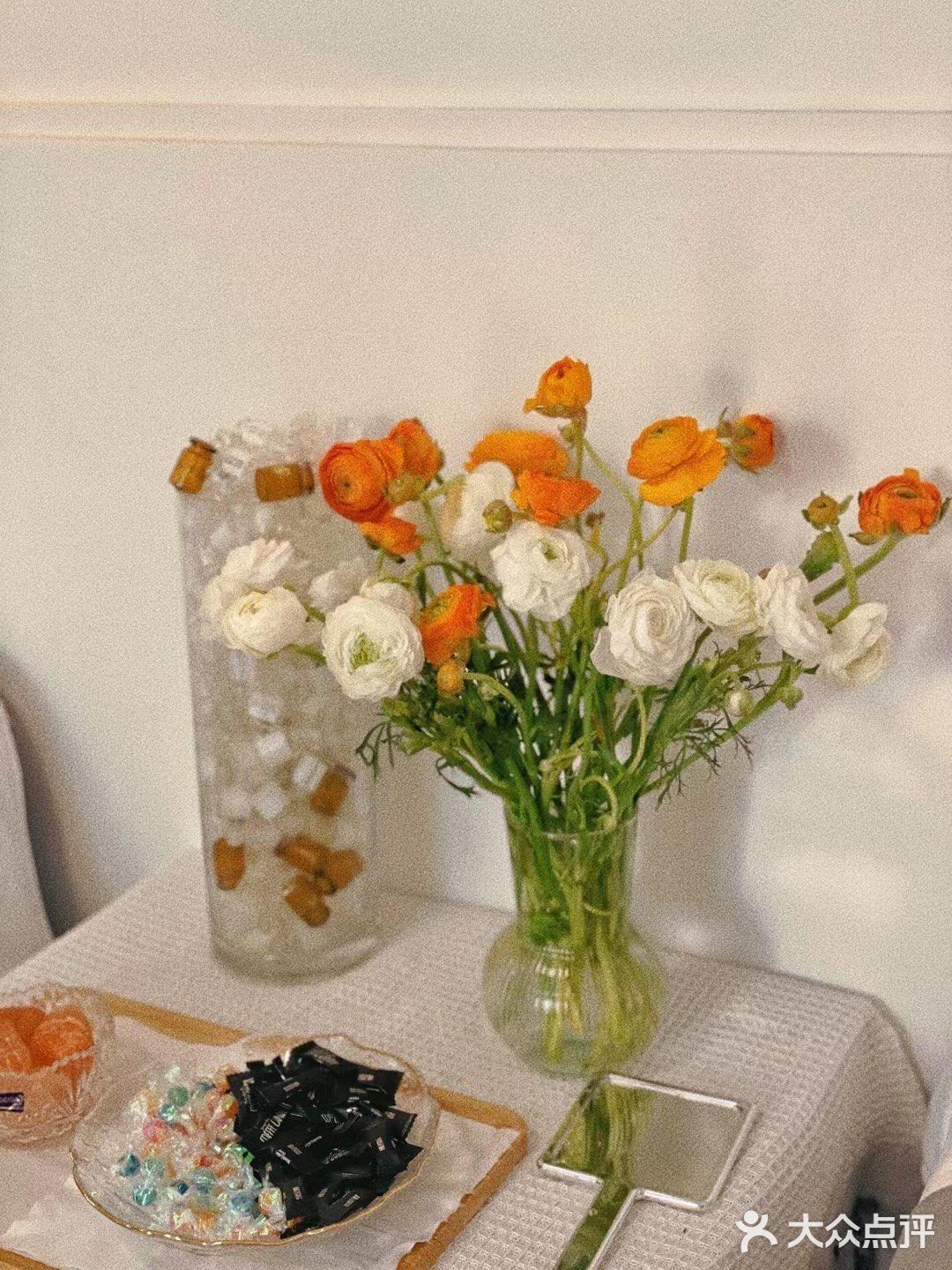 時肌美学馆(满都中央时代店)