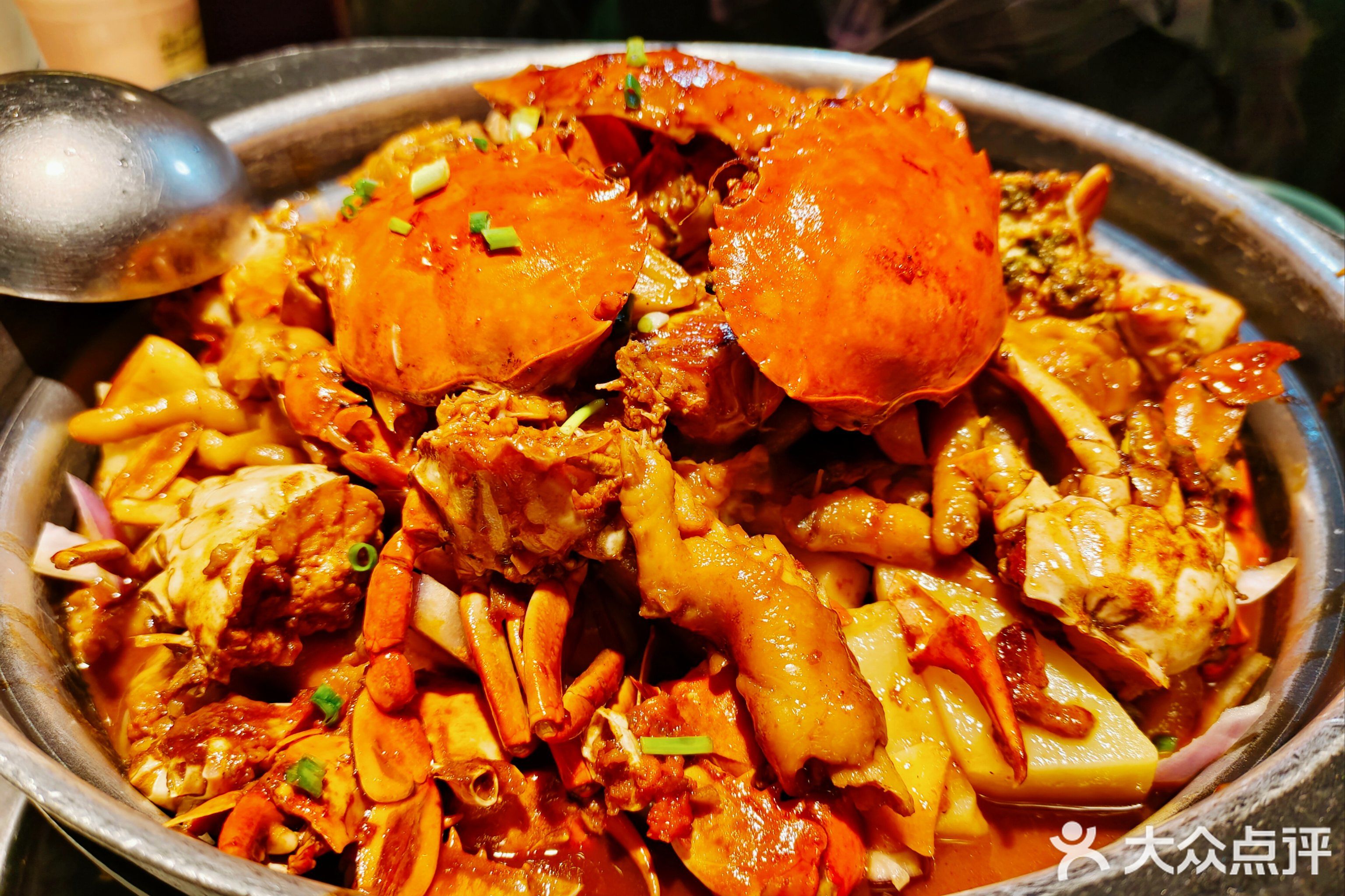 桃花岛肉蟹牛蛙煲(大润发店)