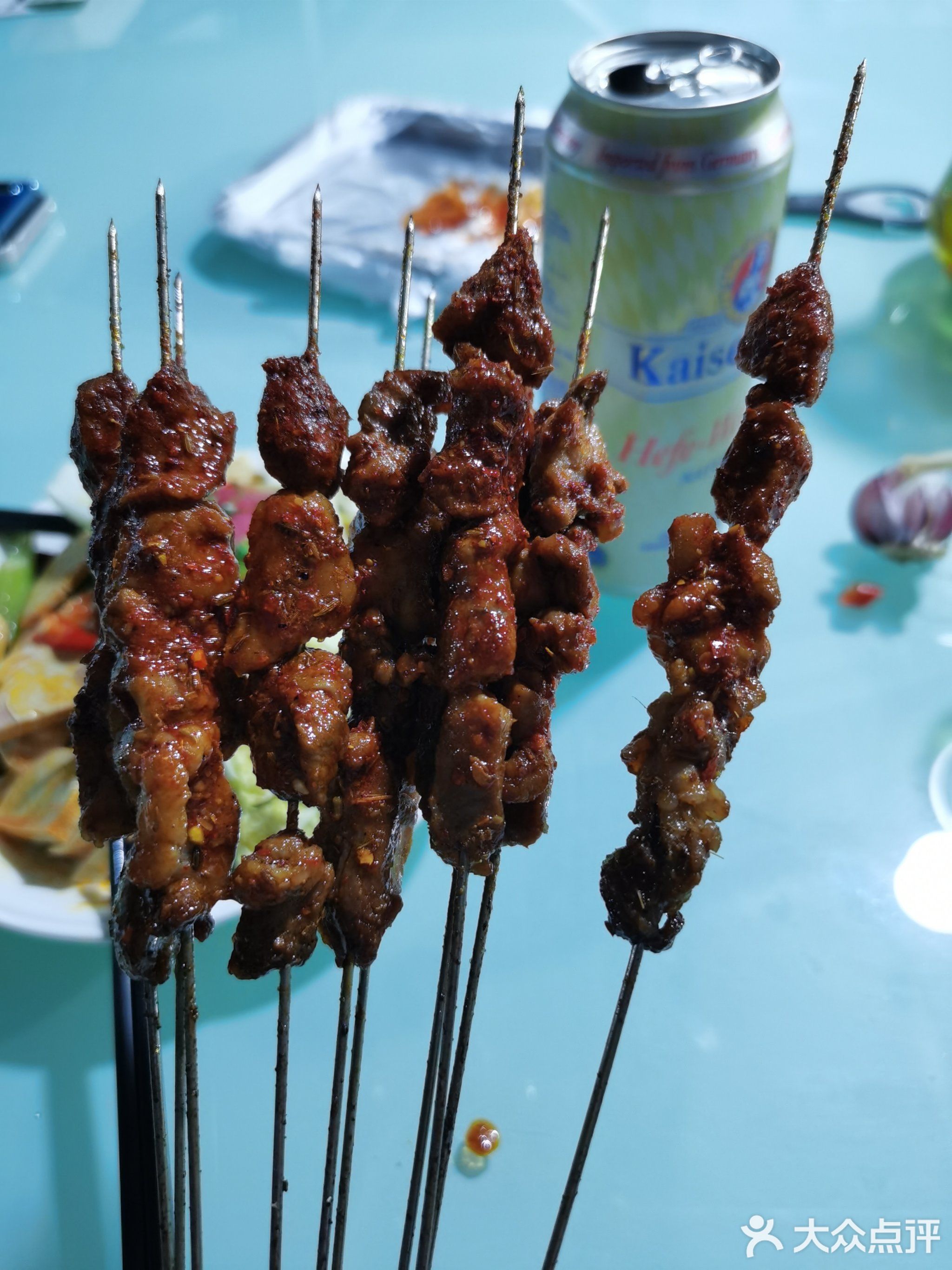 伊品轩特色大盘鸡炒肉片烩牛肉