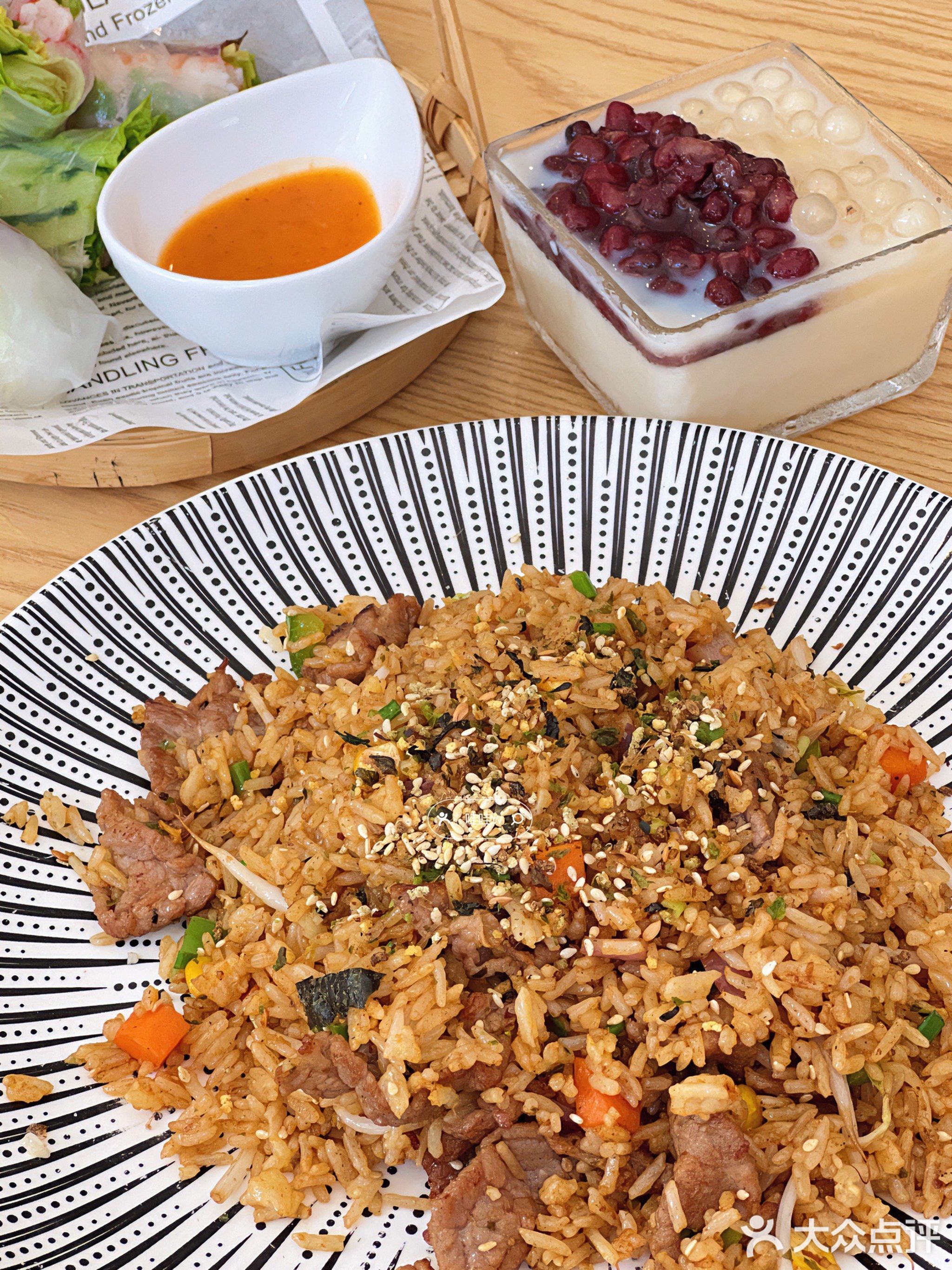 贰小姐融合料理(恒大店)