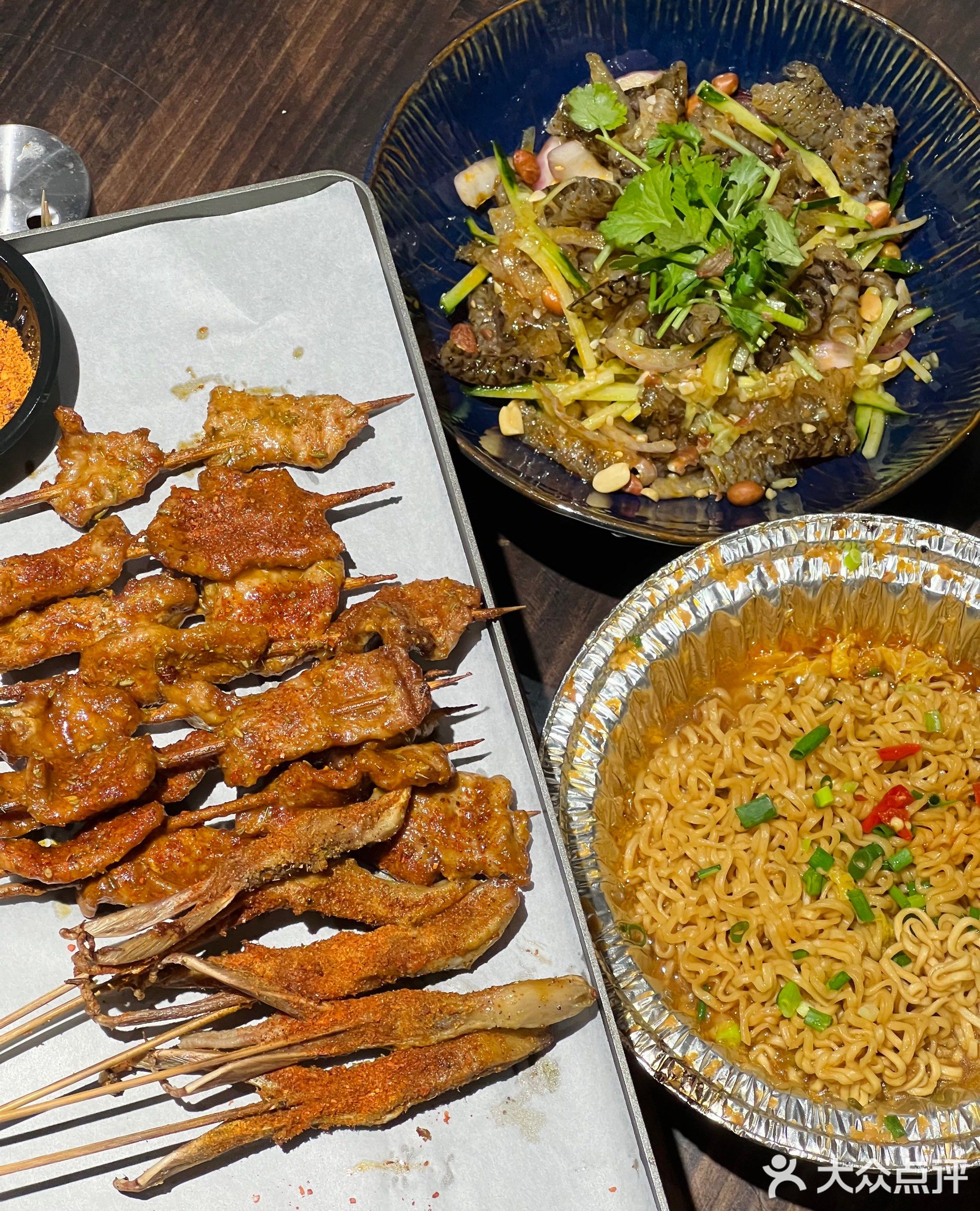 小四酒肉烧烤工场(鸿星阁大楼店)