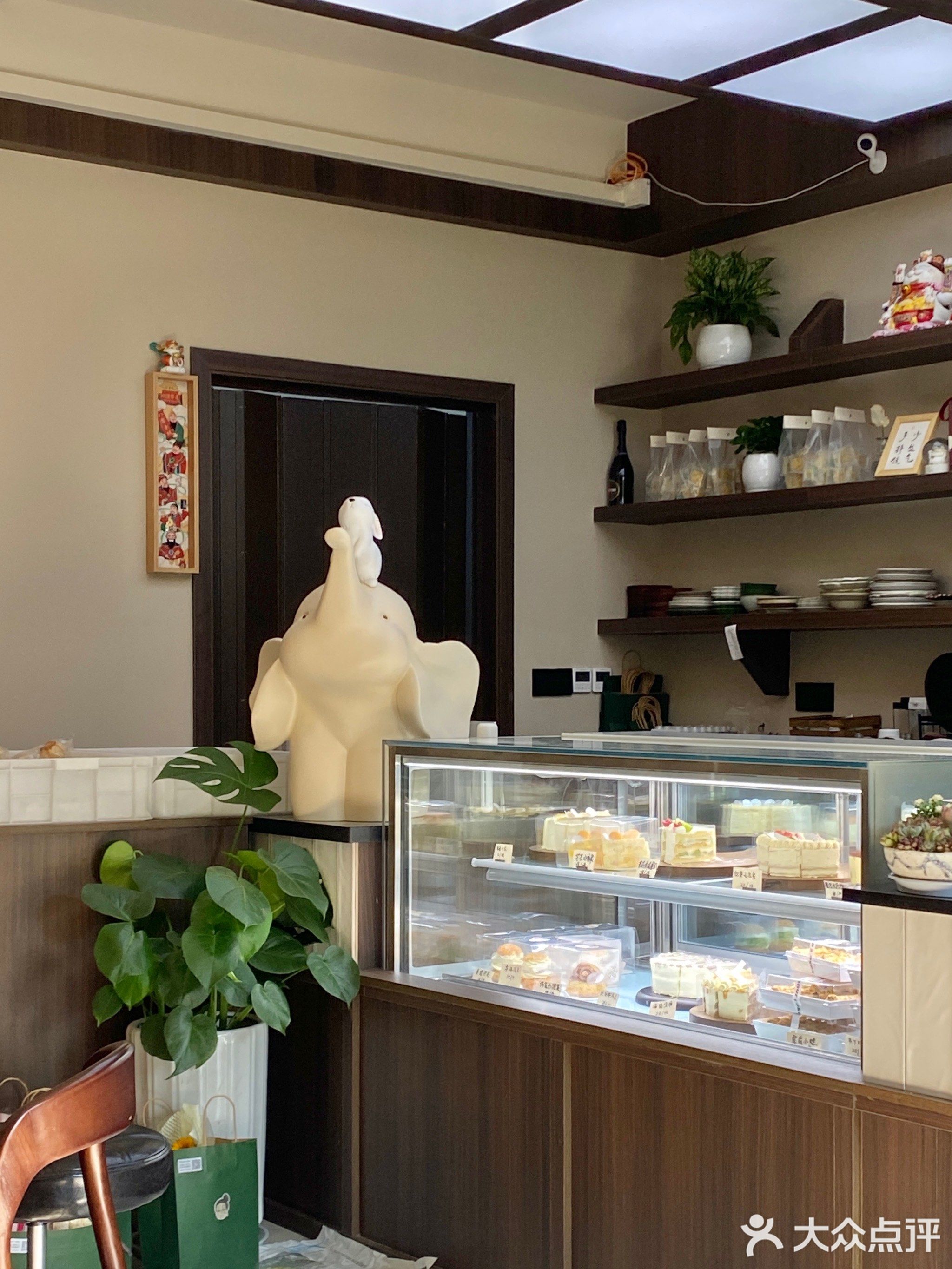 thour cake(鸿通春天江与城店)