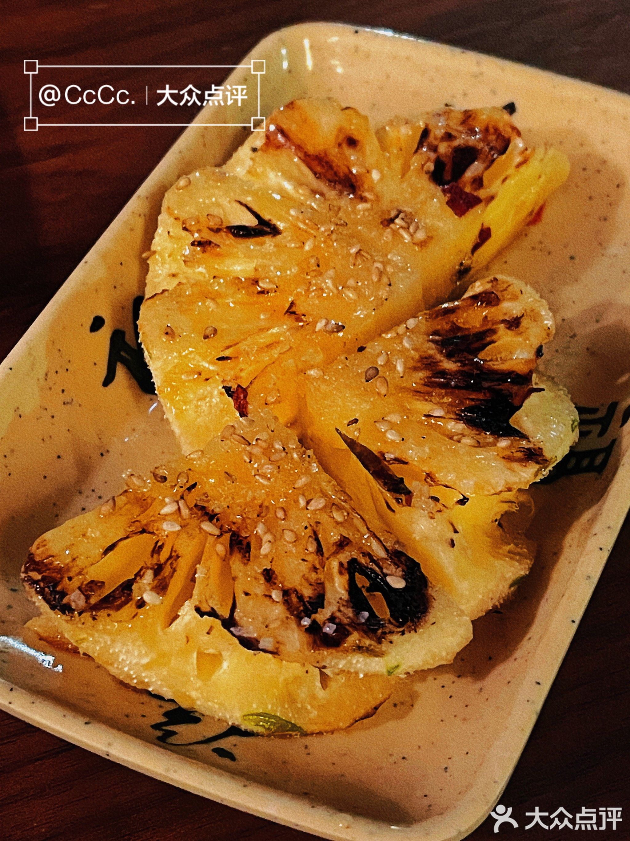 闹海东北烧烤(江滨茗苑店)