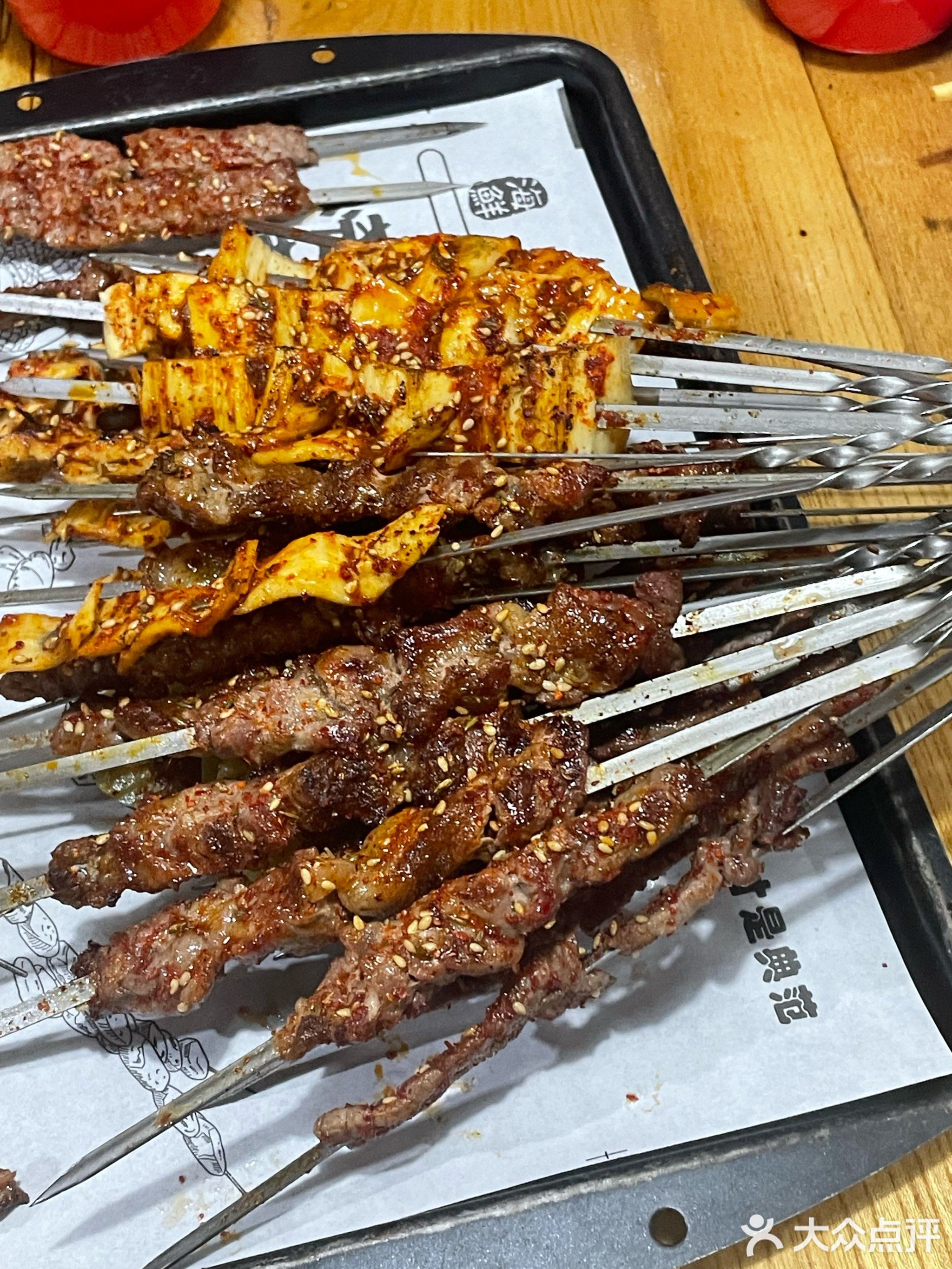 小火炕烧烤店