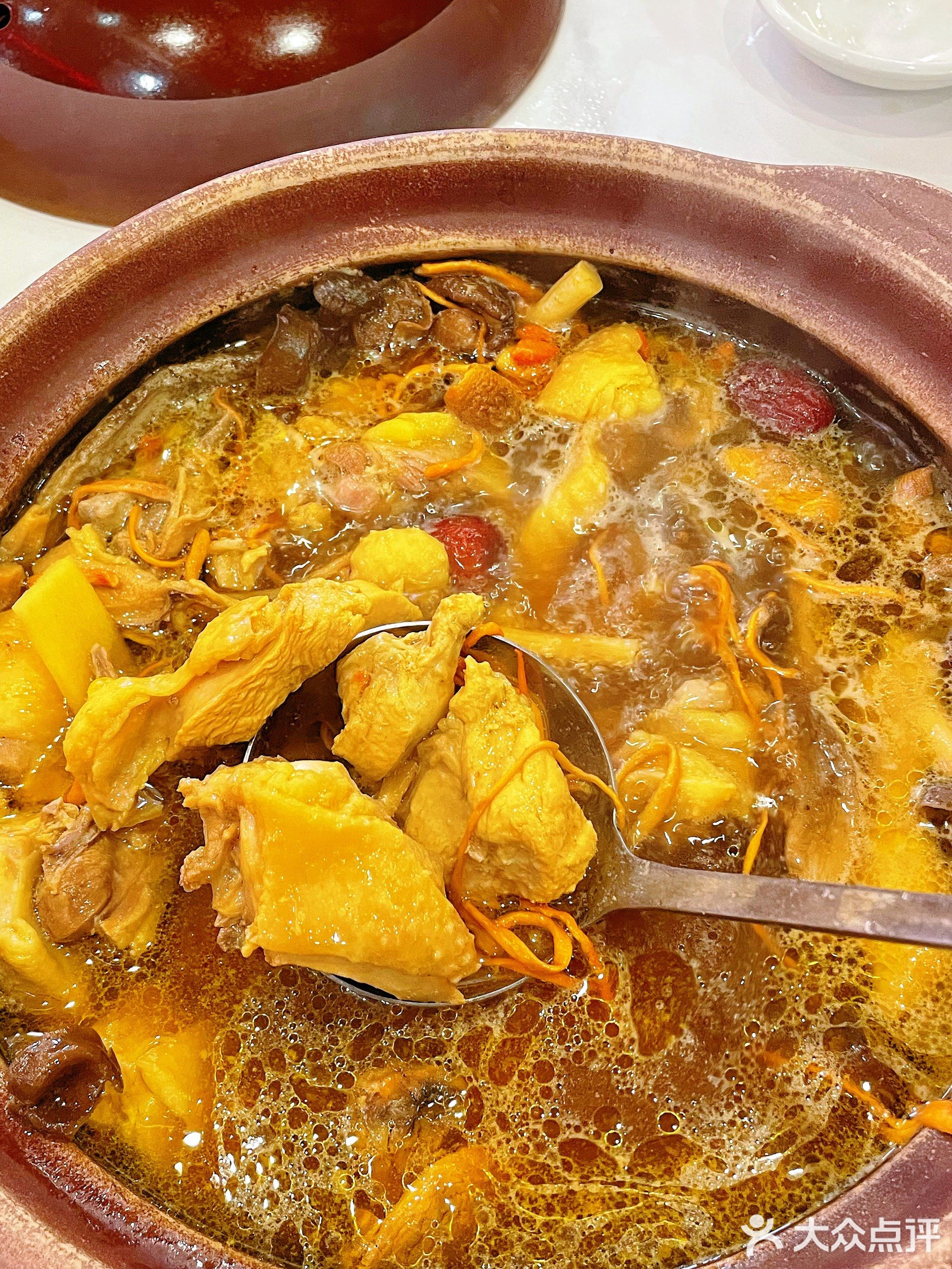 广式炭炉鸡(兴中店)