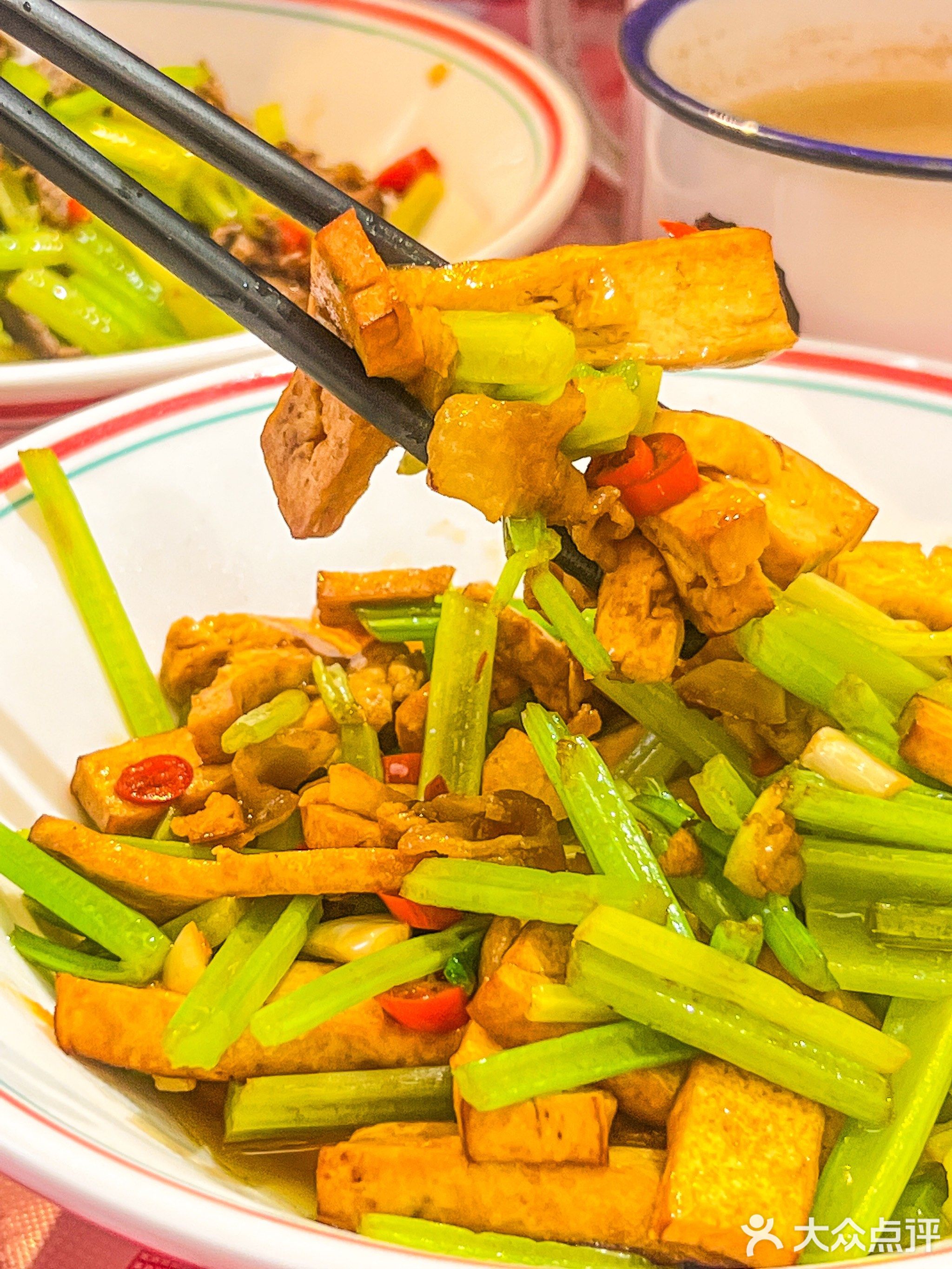 晓饭库下饭菜(海景路荣基广场店)