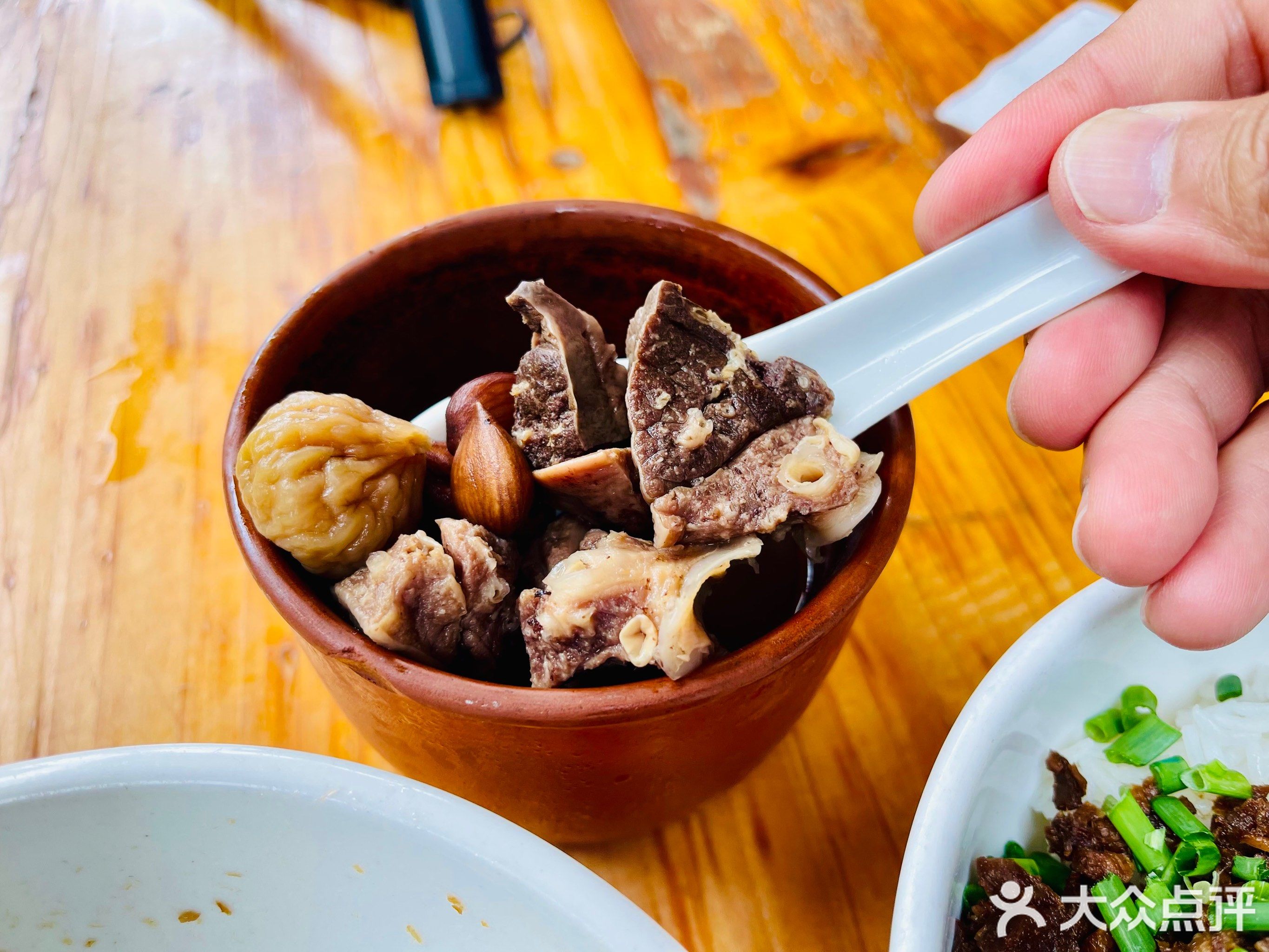 老牌肥佬鸡饭店(东平总店)