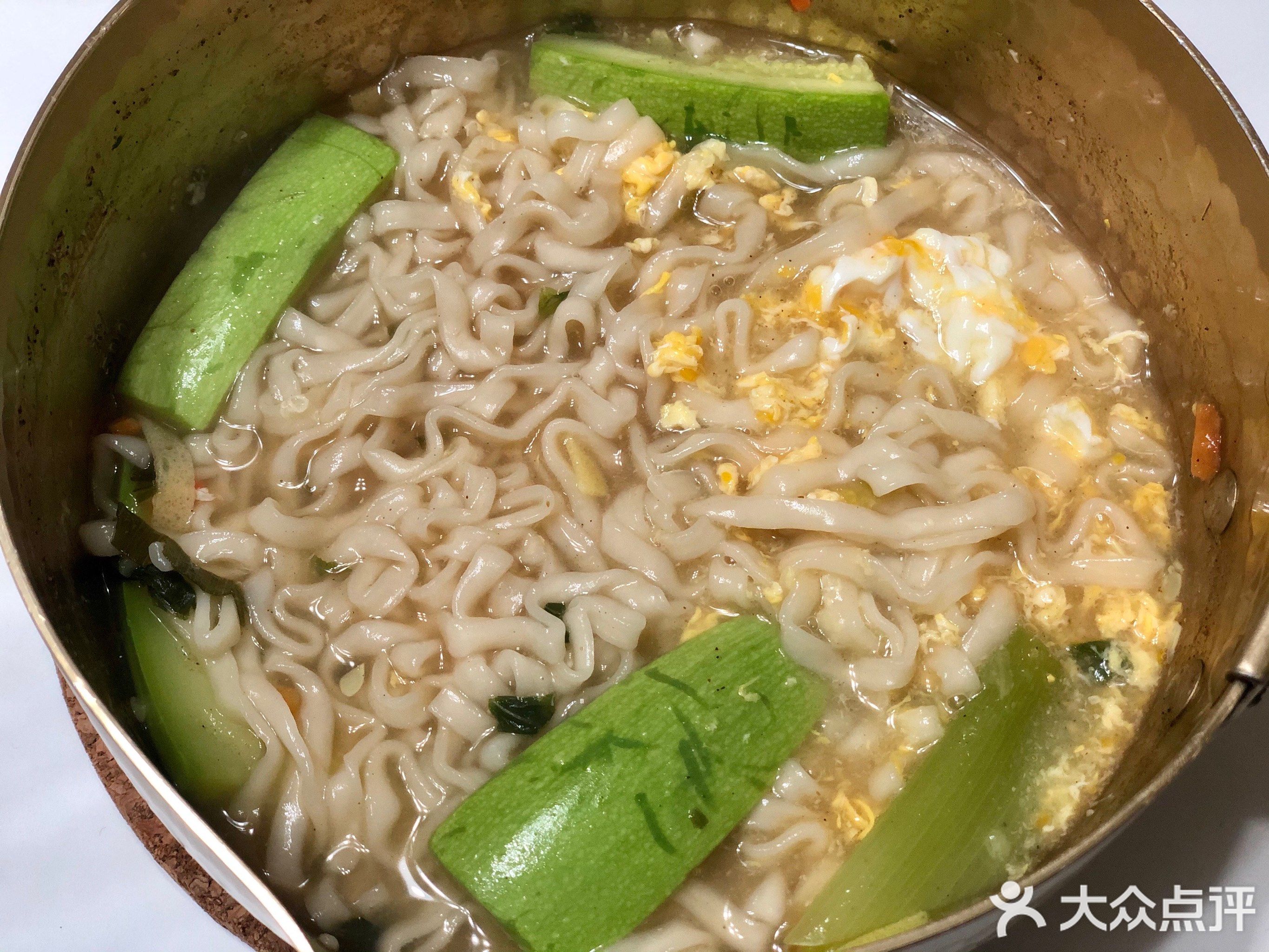 易买得韩国商品批发(抚顺路店)