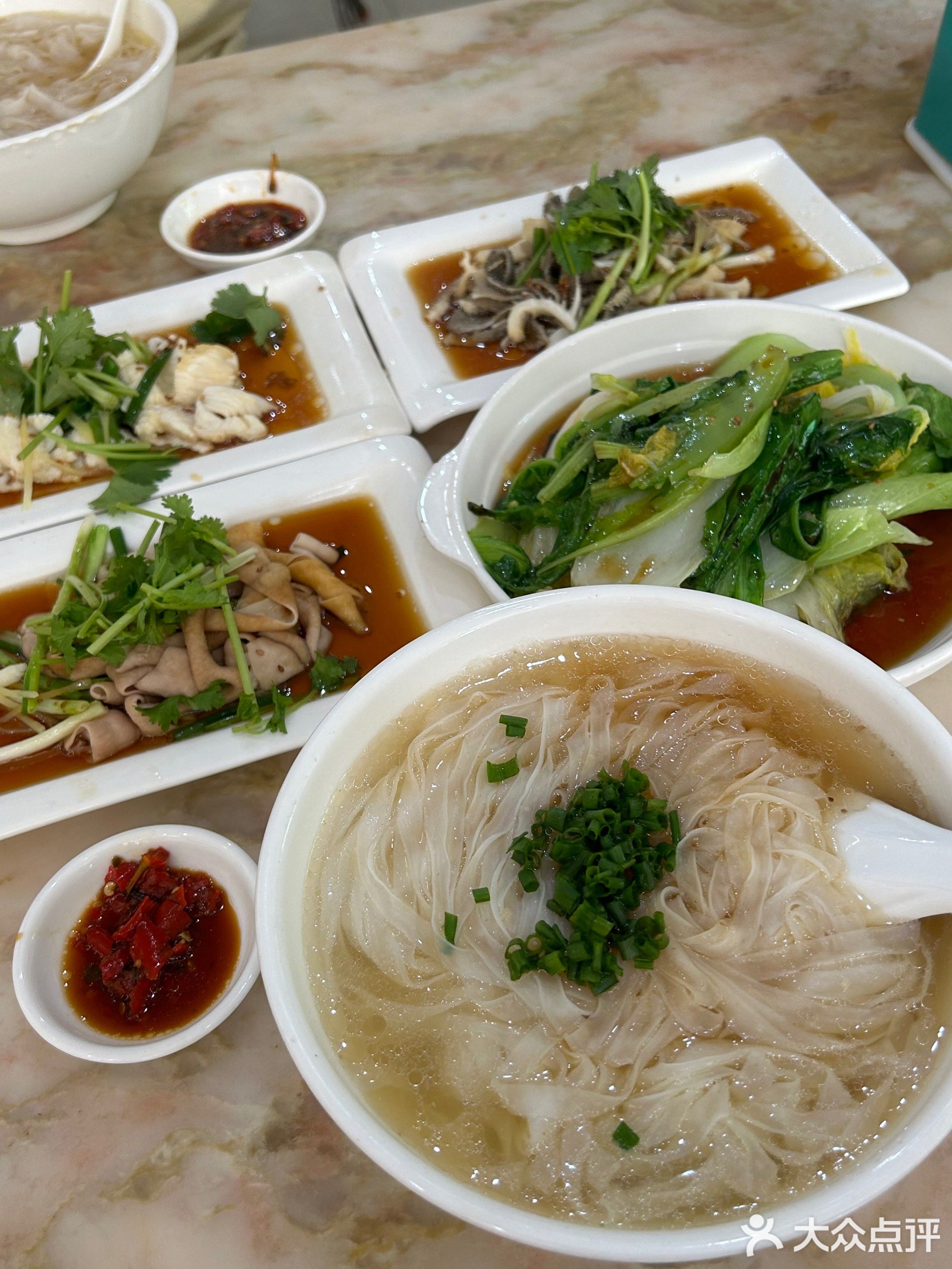 华濠枝仔牛白腩早餐店(总店)