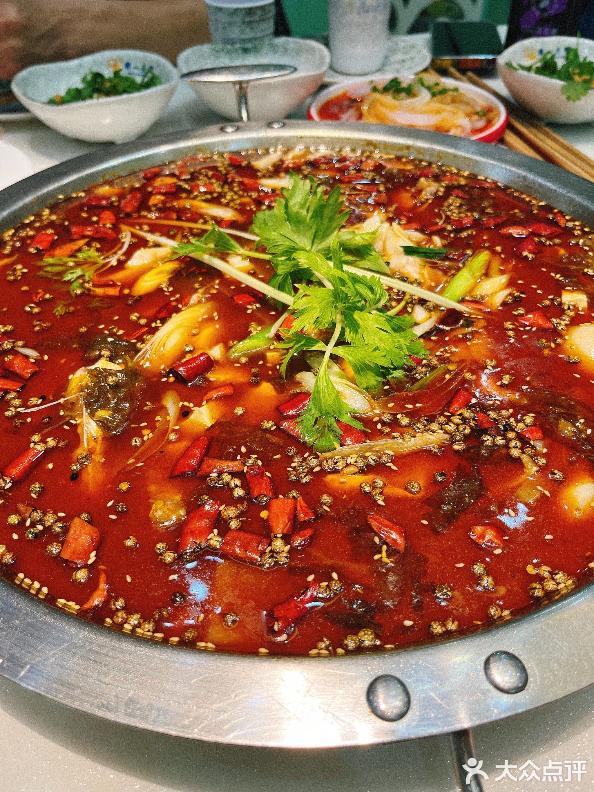 巴渝顺一椒麻肥肠鱼(江东店)