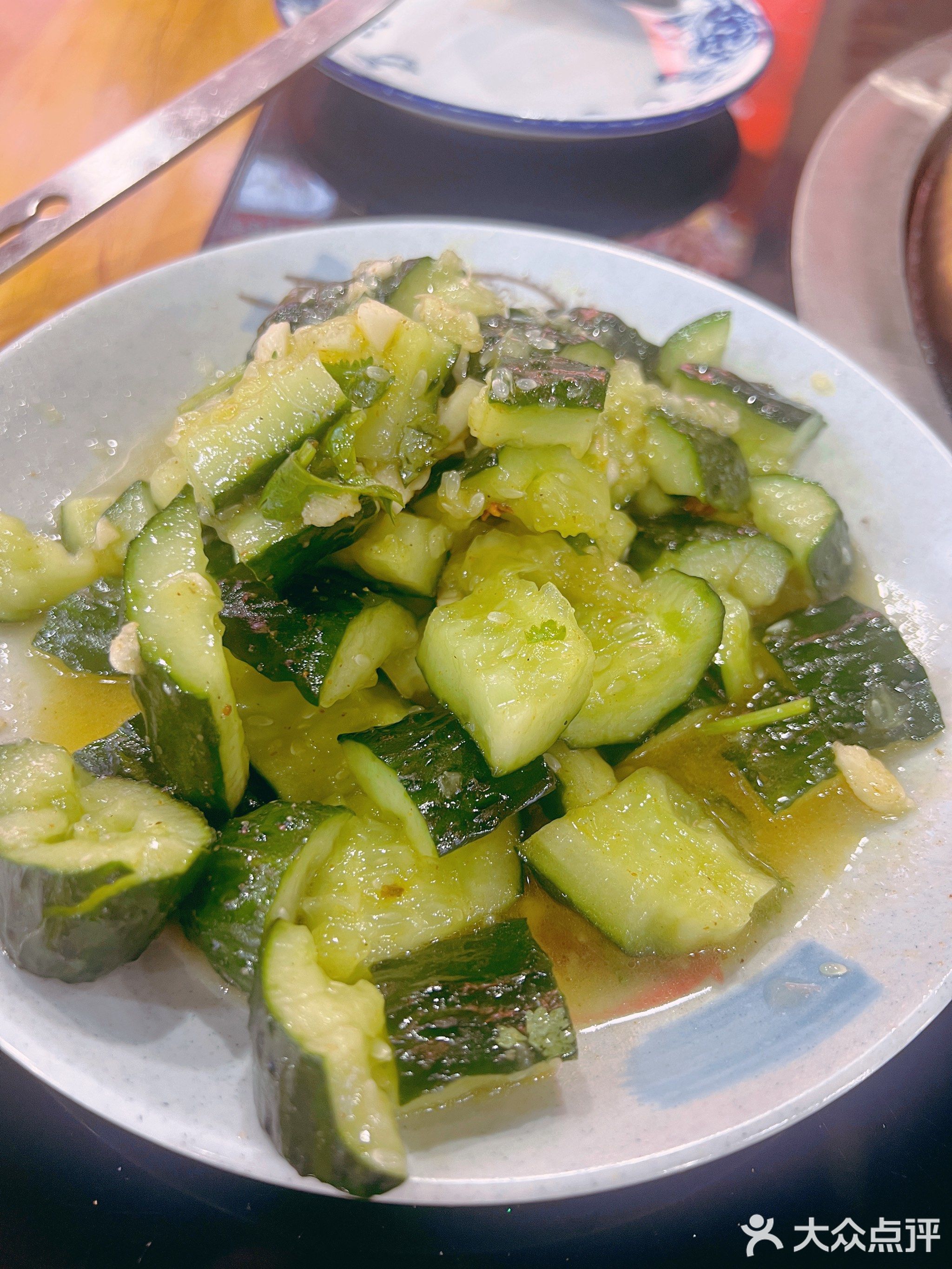 阚家屯东北铁锅炖(坪洲店)