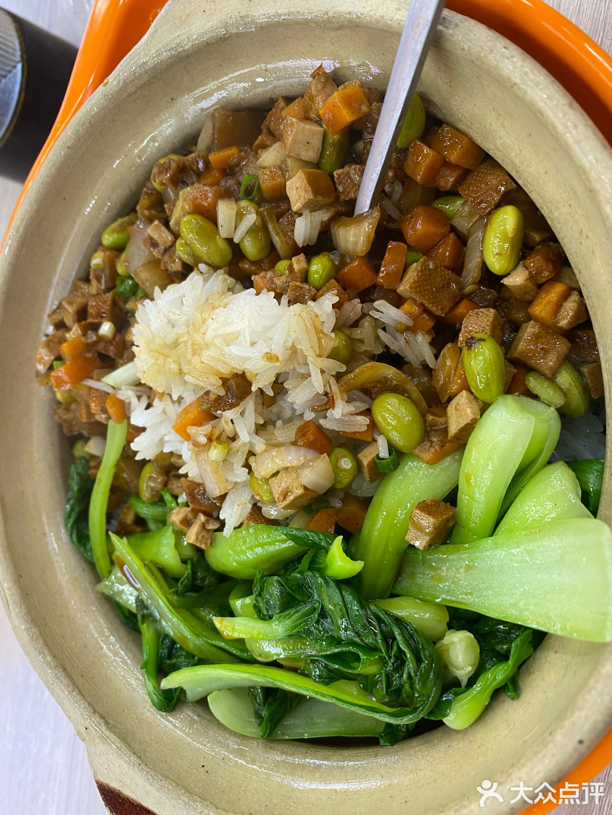 慷猫猫稗方煲仔饭