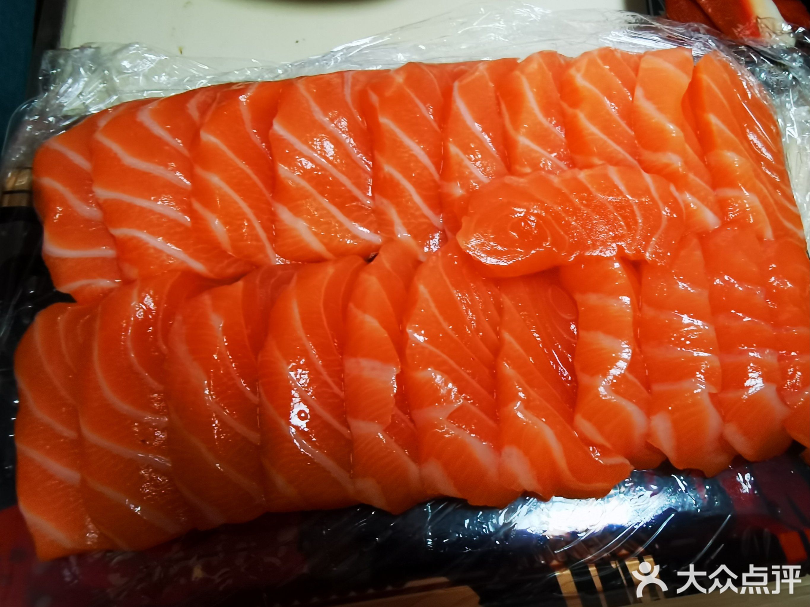 万鲜三文鱼精致寿司(九水东路店)