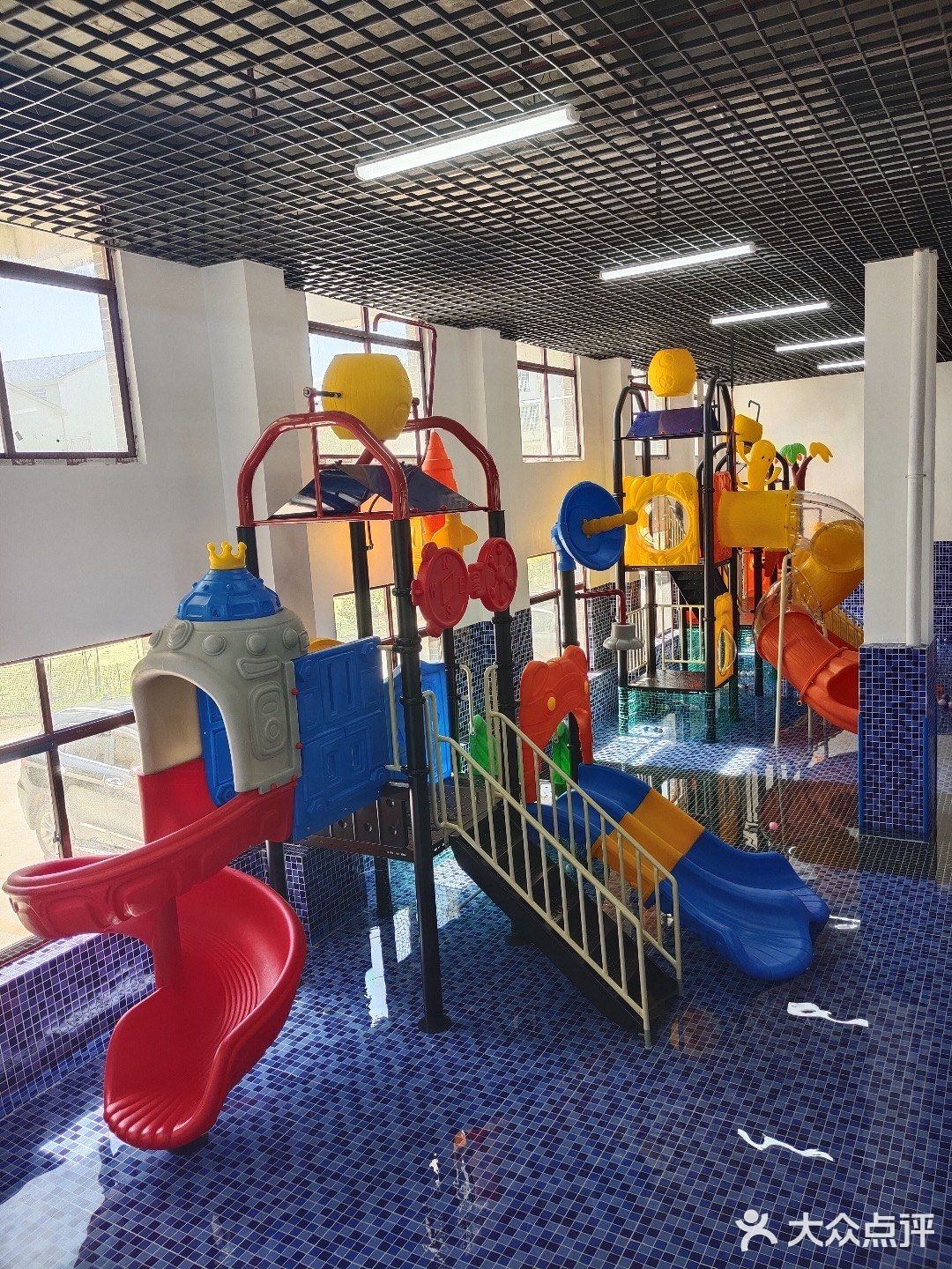 名瀚室内恒温游泳馆(长乐中心)