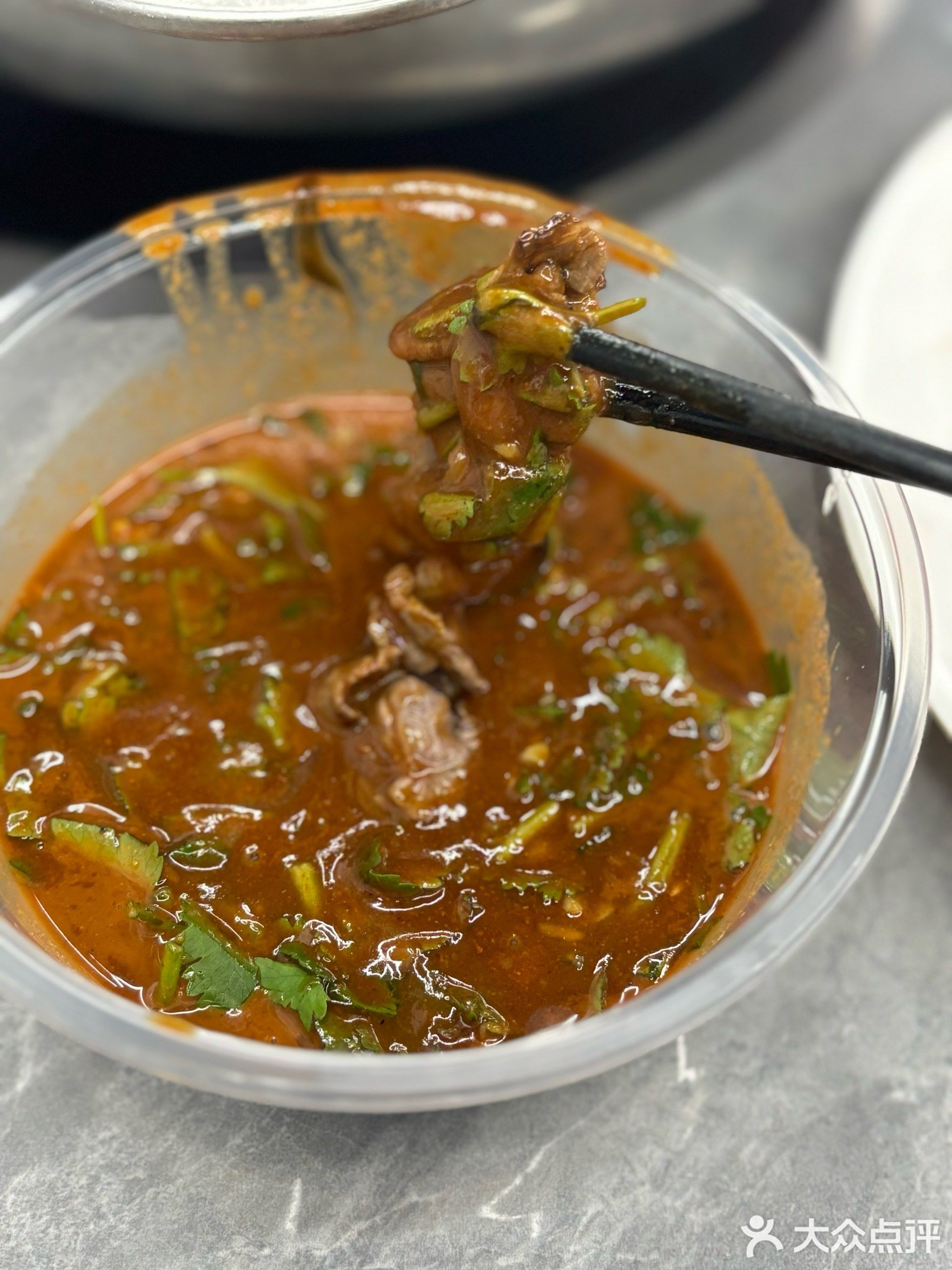 骨多多鲜牛肉自助火锅