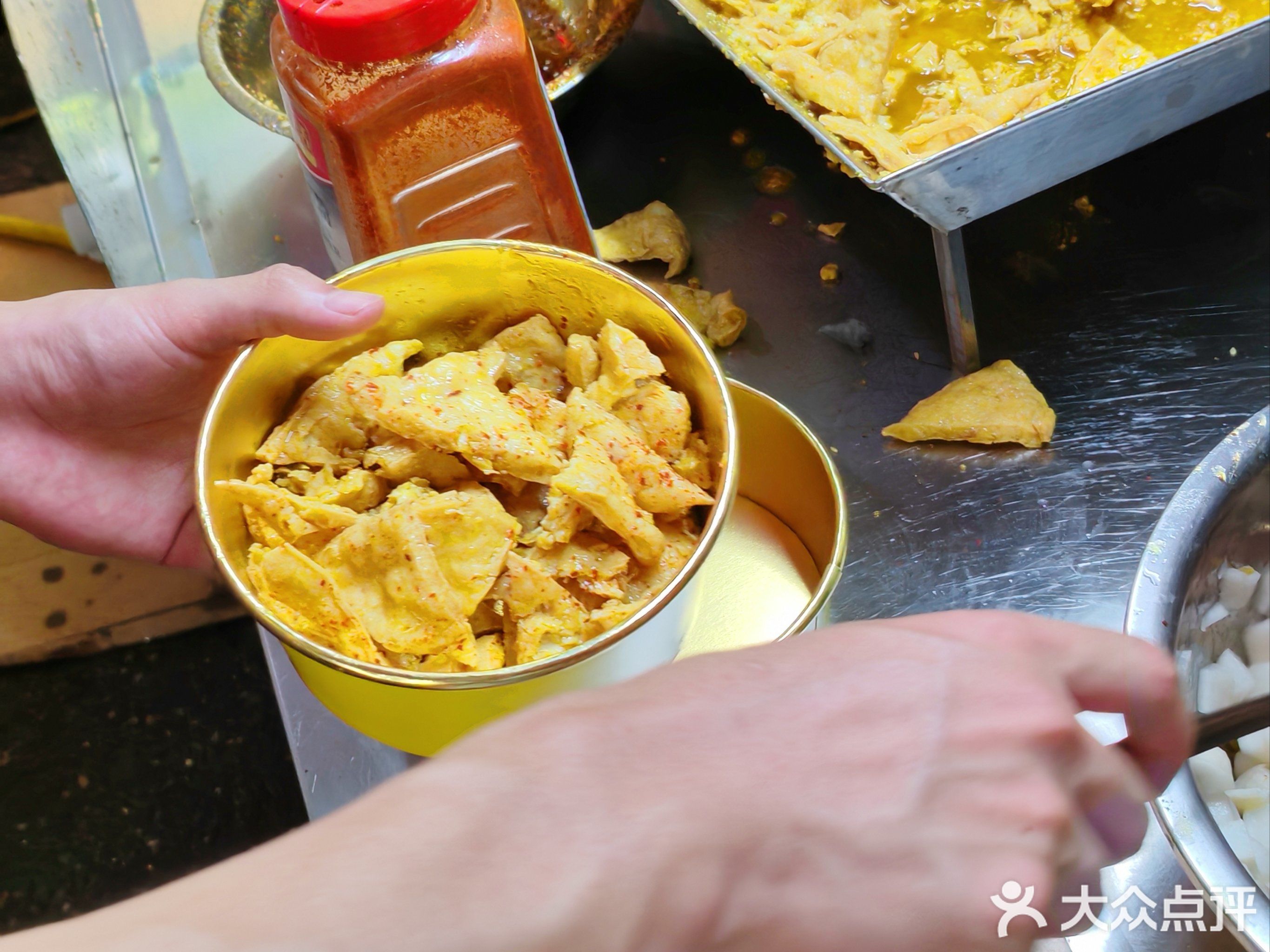 D六点臭豆腐(二马路店)