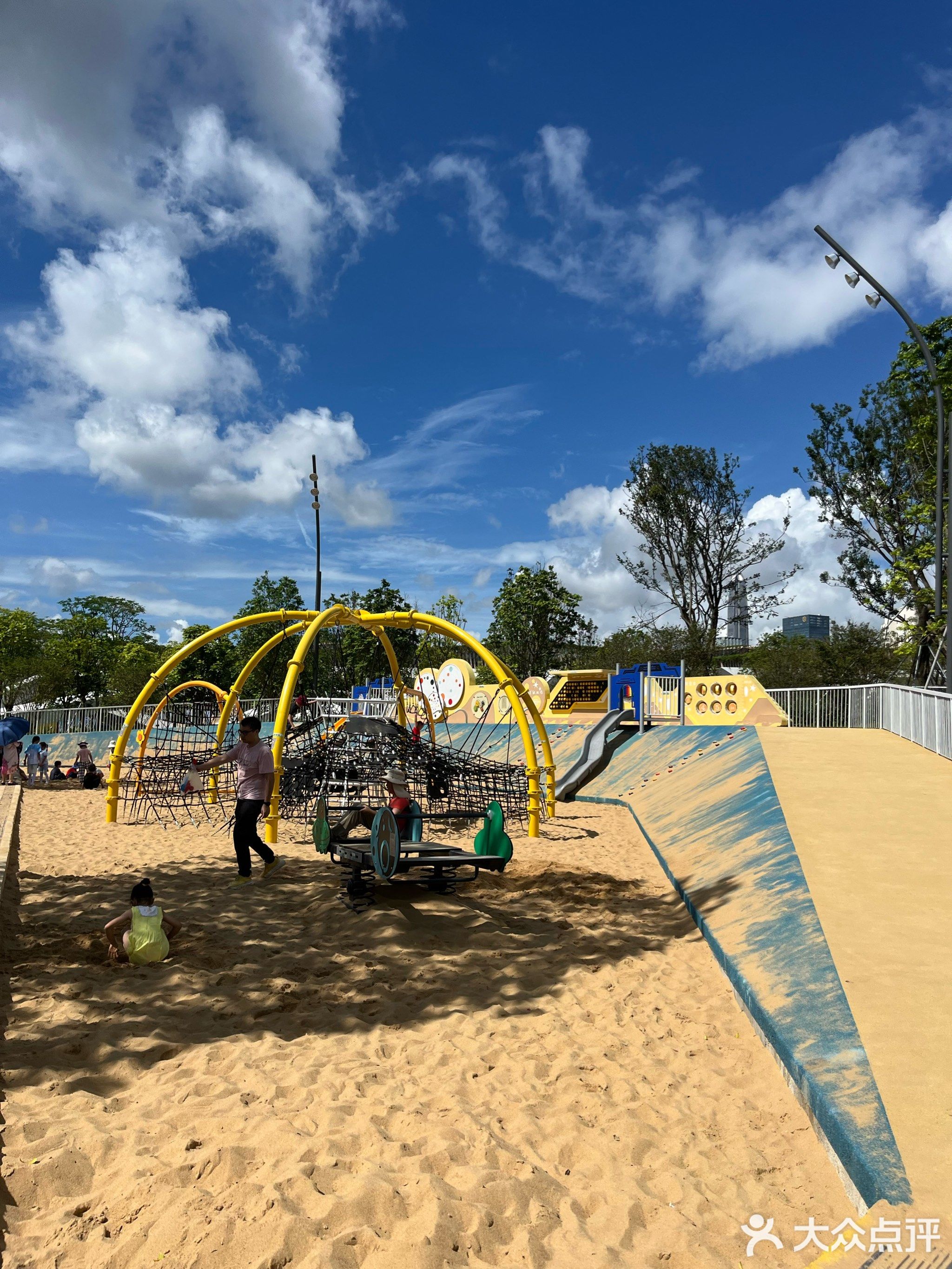 笔架山体育公园营地