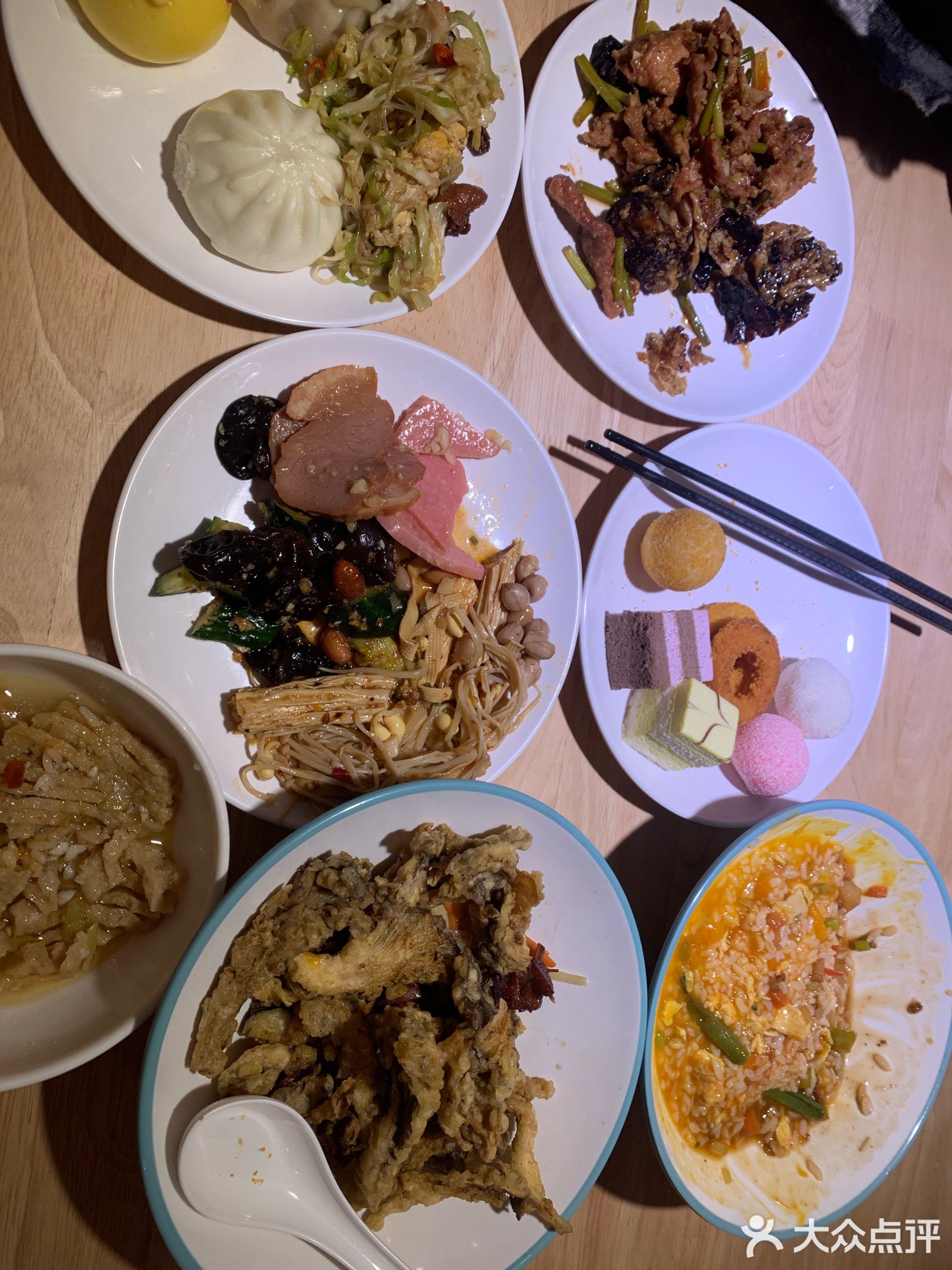 蚂蚁呀嘿自助餐厅