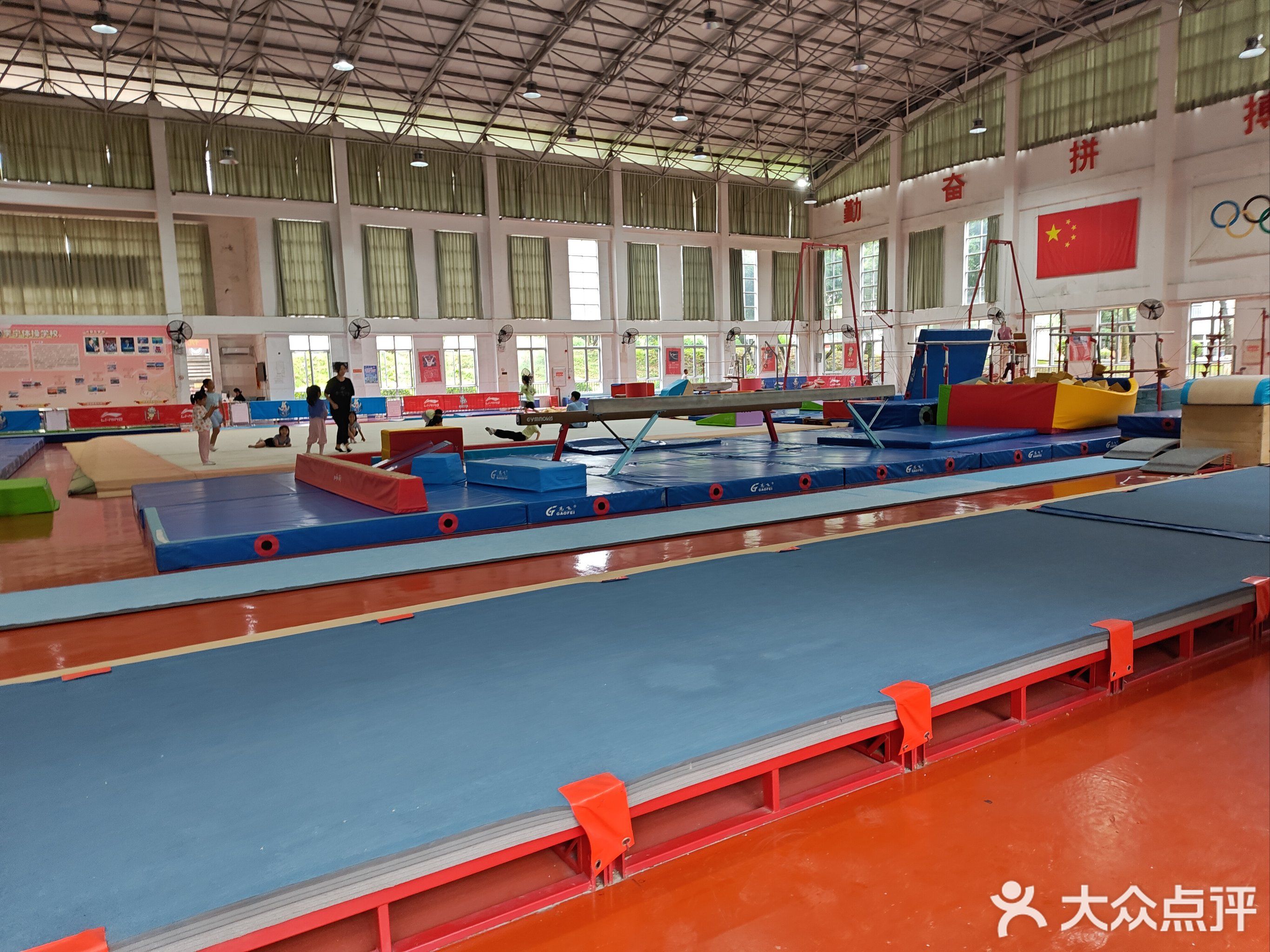 珠海市李宁体操学校