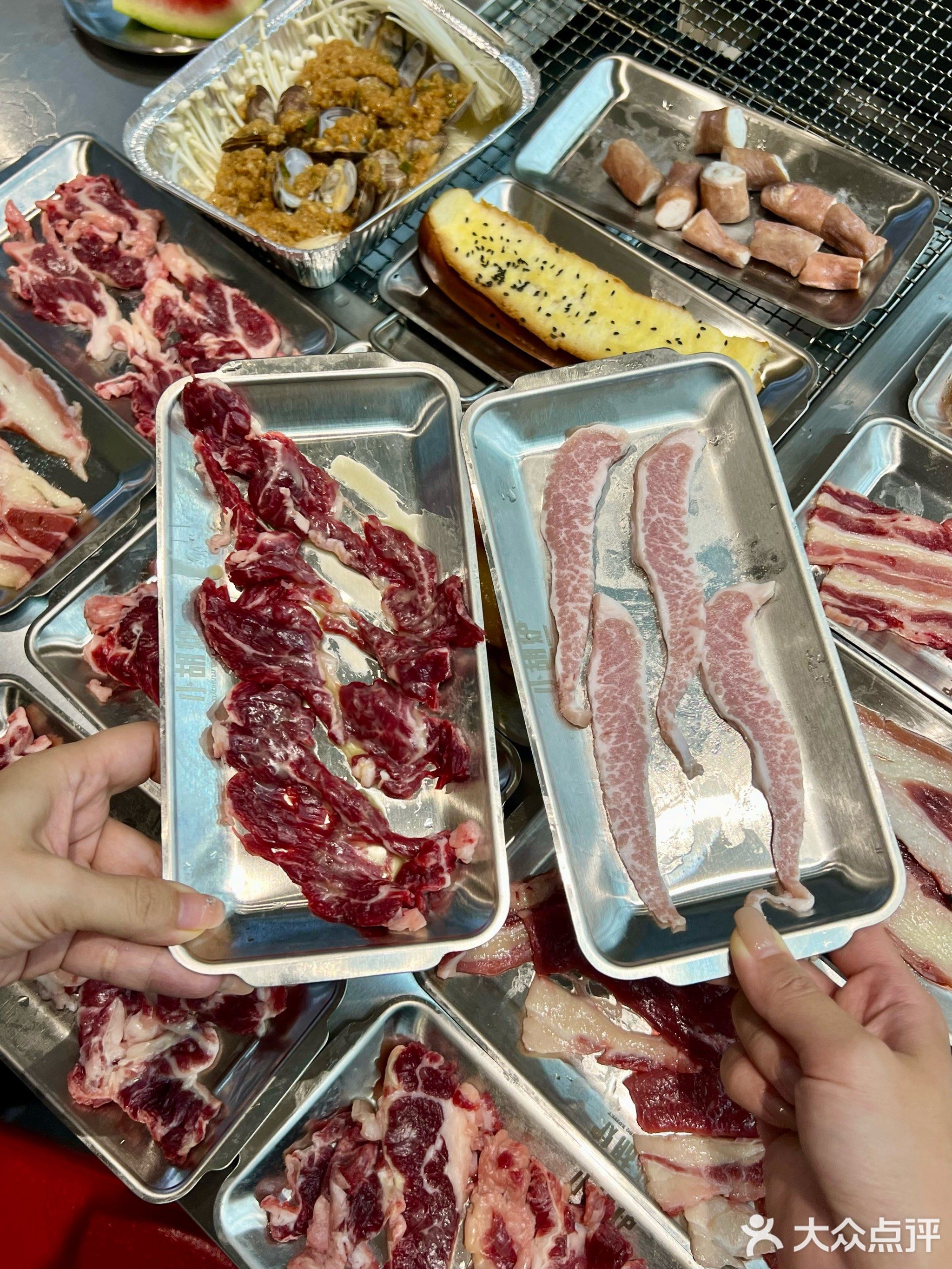 小胡炉炭火自助烤肉(贵港吾悦广场店)