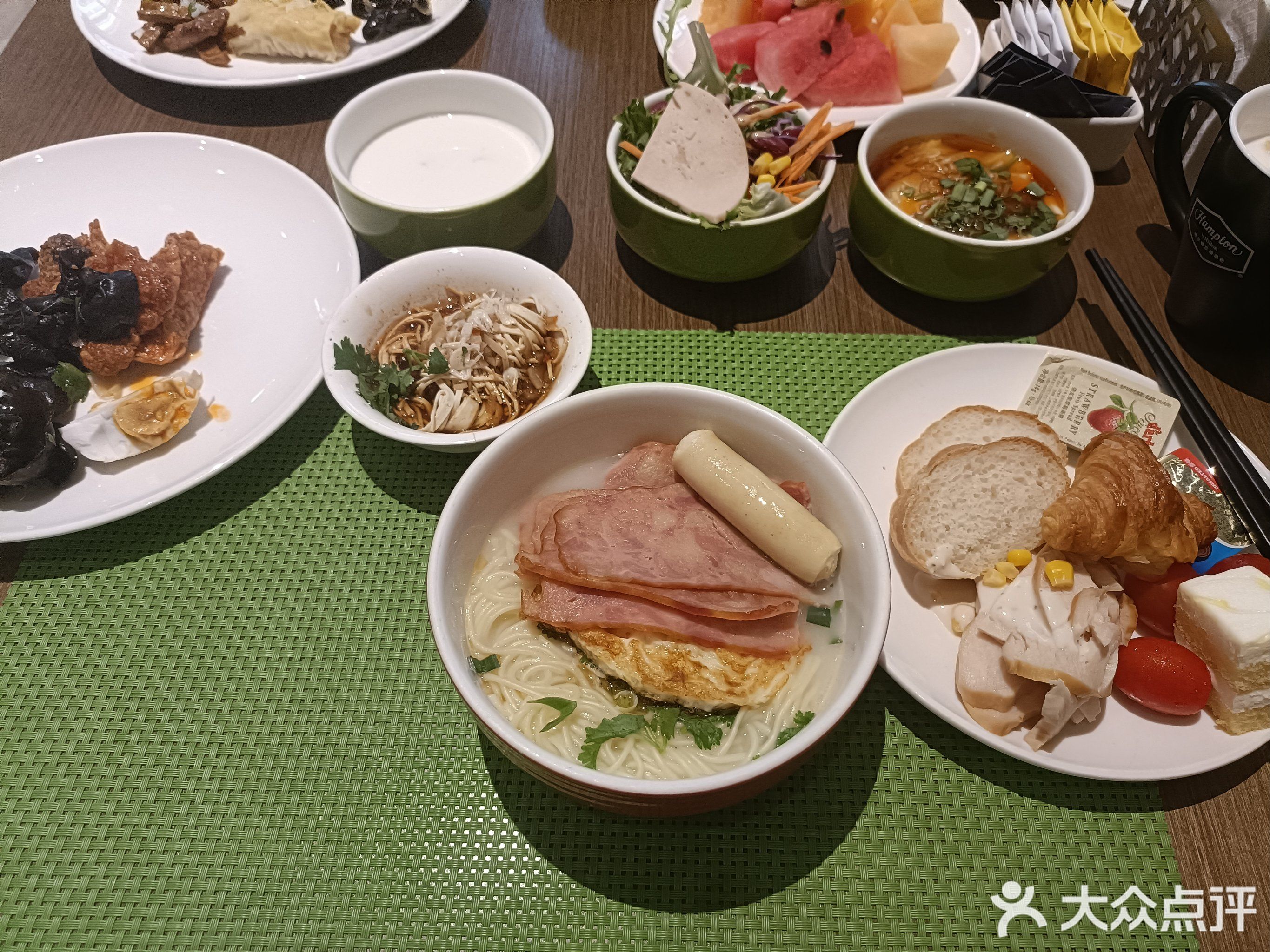 扬州扬子江希尔顿欢朋酒店·自助餐厅