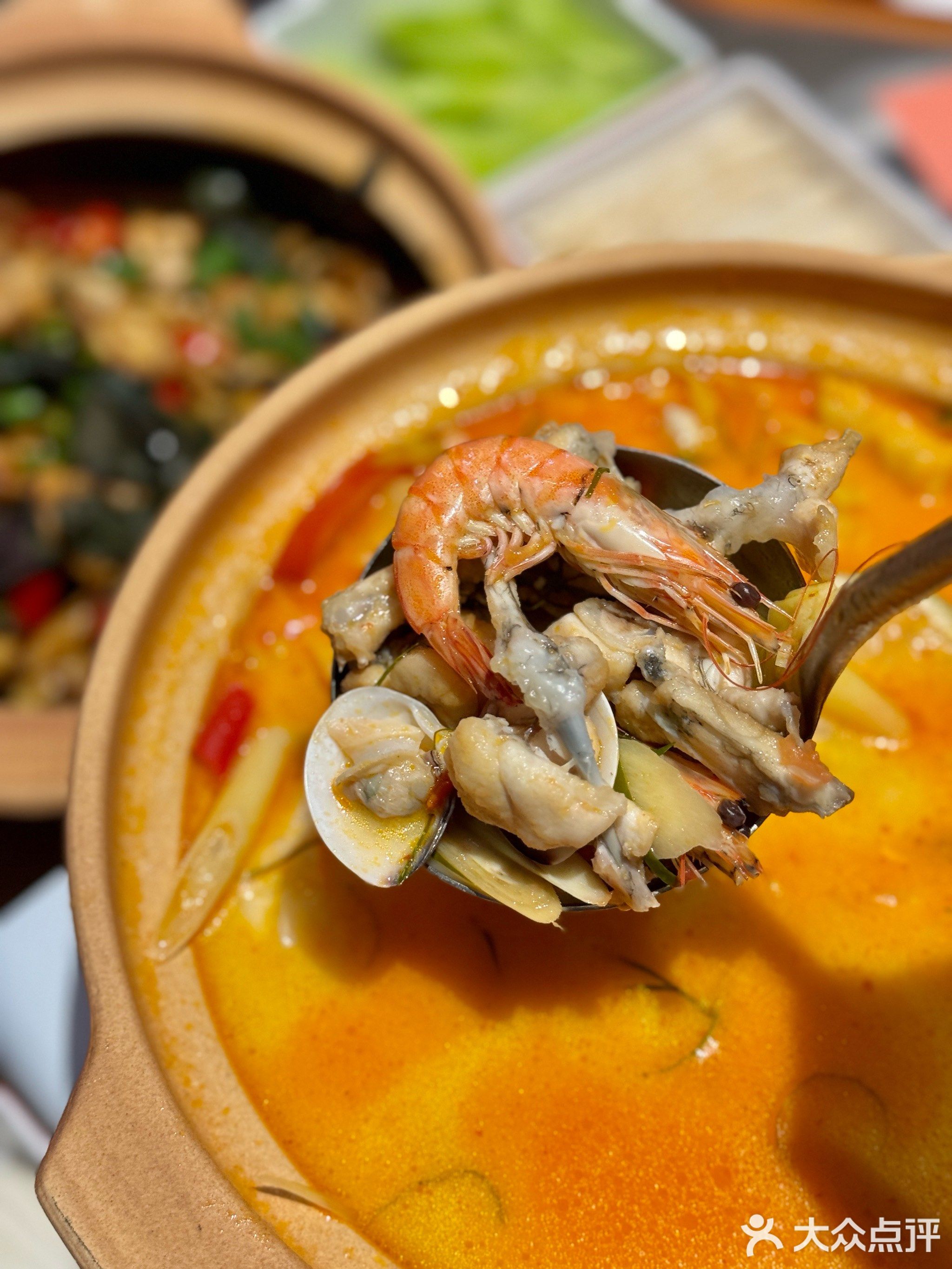 蛙掌门冬阴功牛蛙火锅(皇庭广场湛江店)