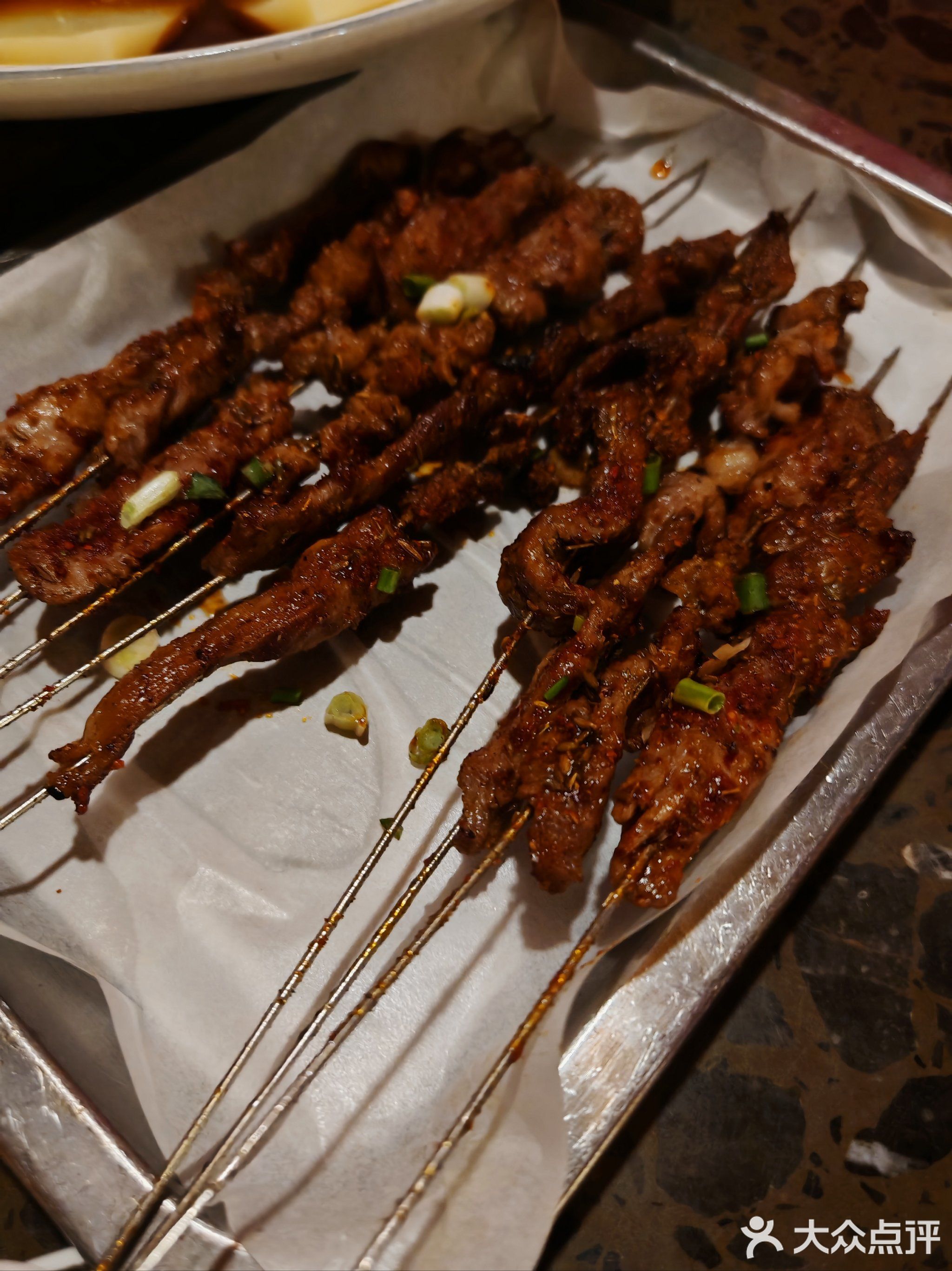 镇巴烧烤聚土菜馆(格之百货店)