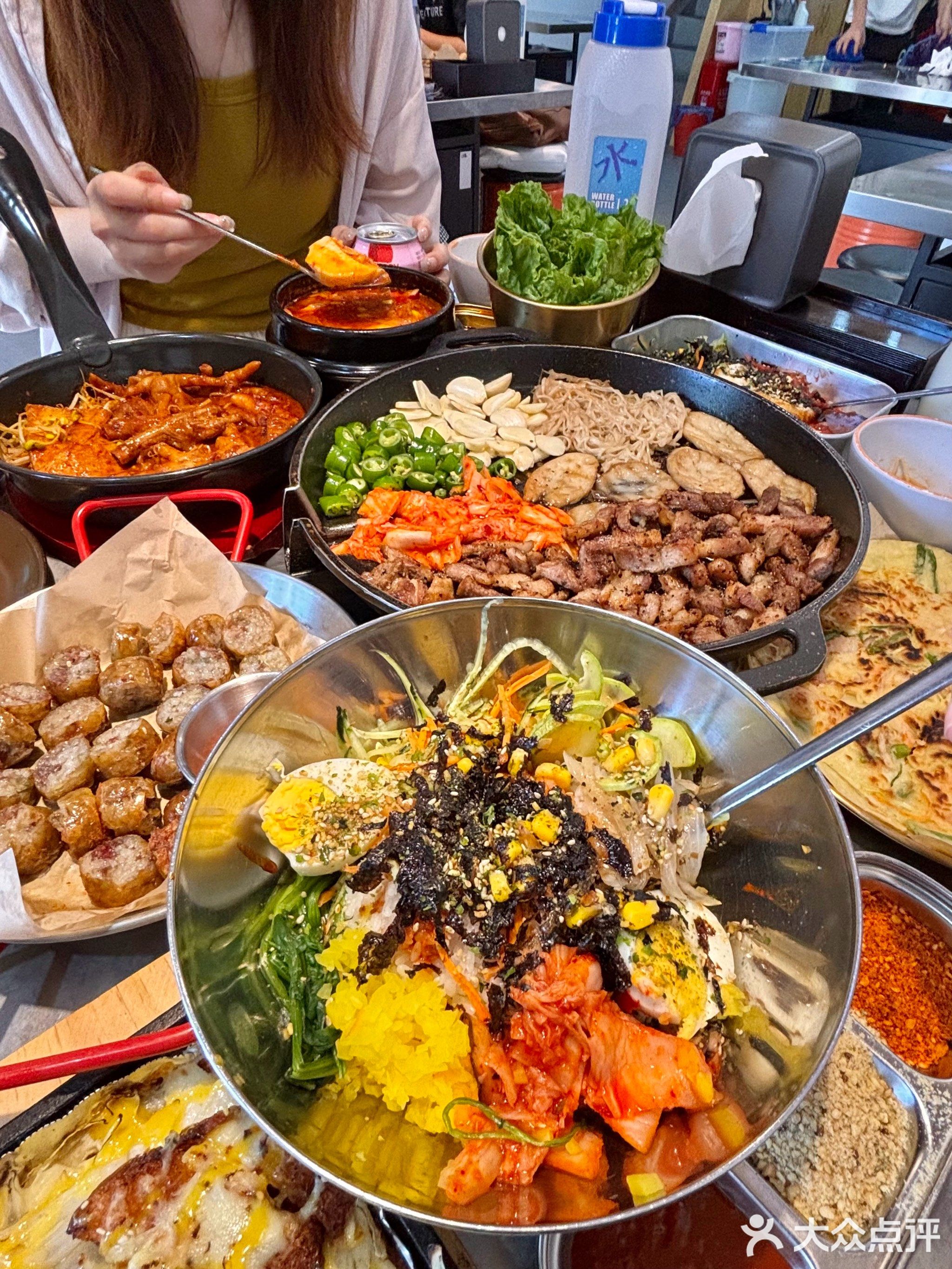 朴娭毑汤饭馆(湖南工商大学店)