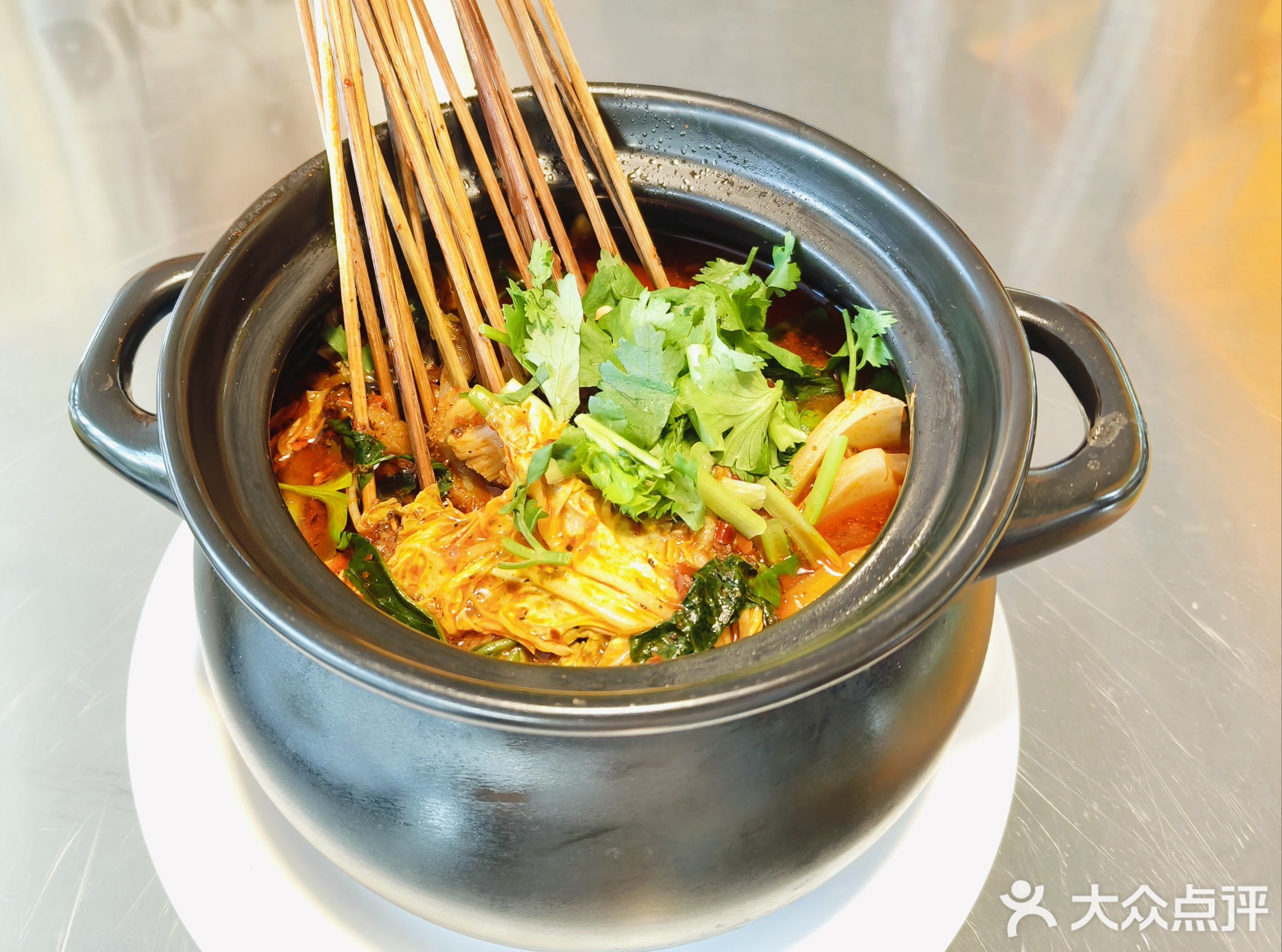 钱峰码头·东北烧烤大排档(安吉盛天汇店)