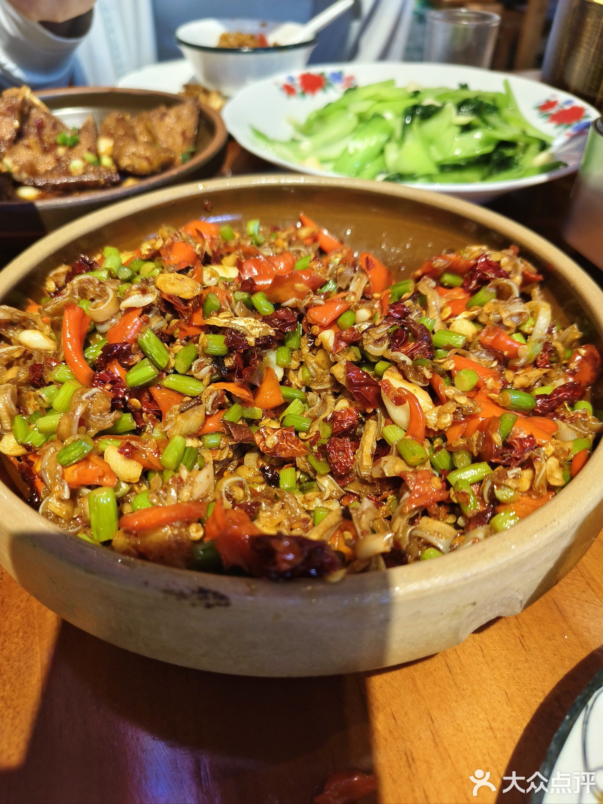湘钵钵江湖菜馆湖南菜(三里亭店)