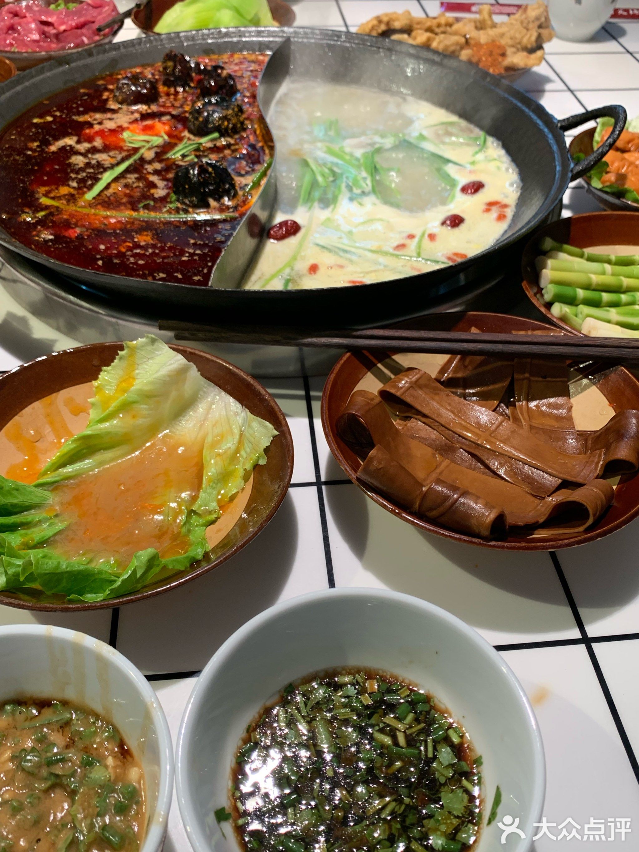 土家院子重庆老火锅(两院店)