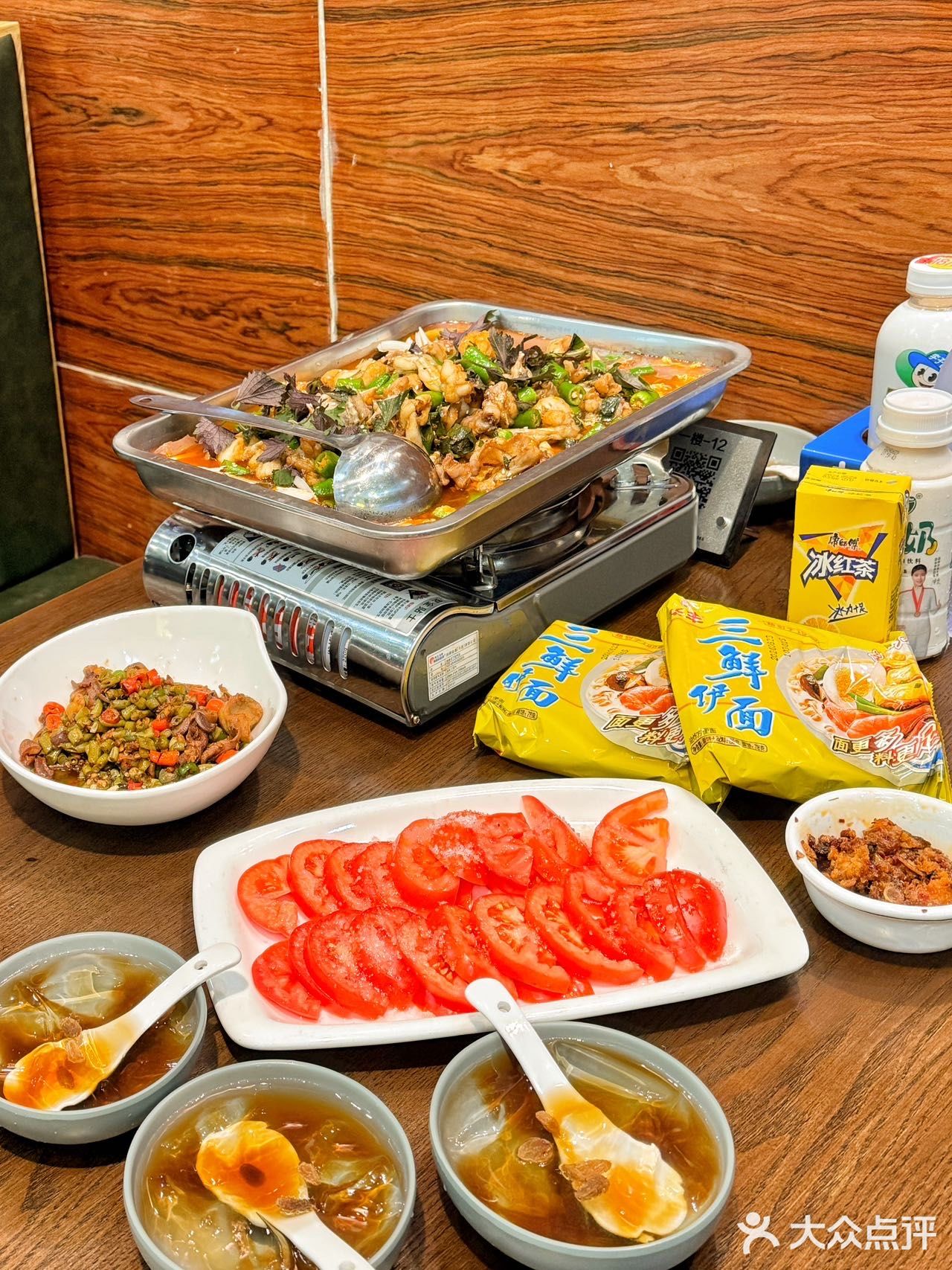 品毂鳖湘愎厨土菜馆