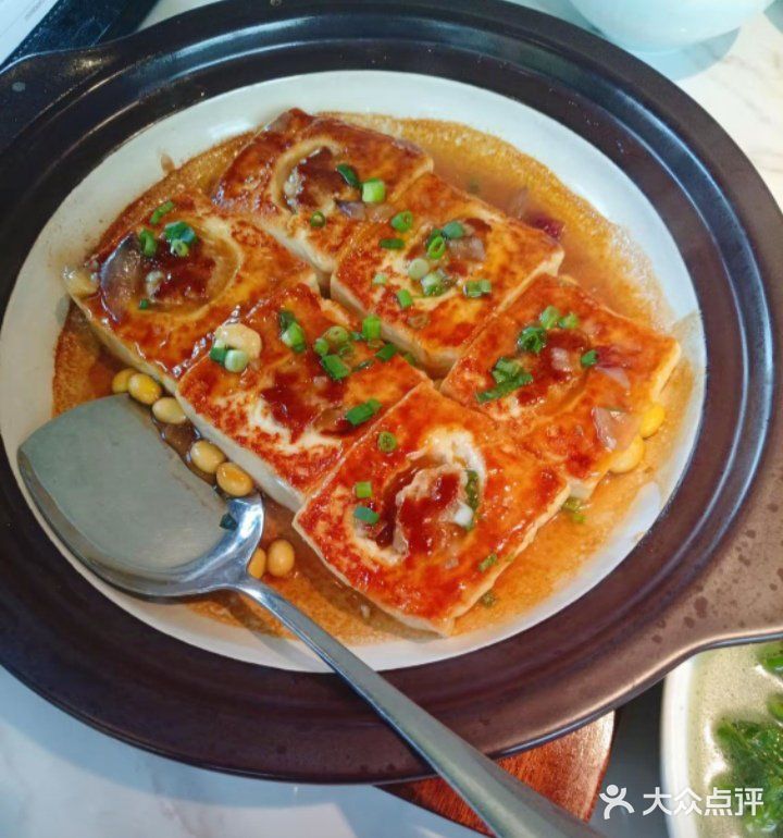 侬家乐小巴渝川菜