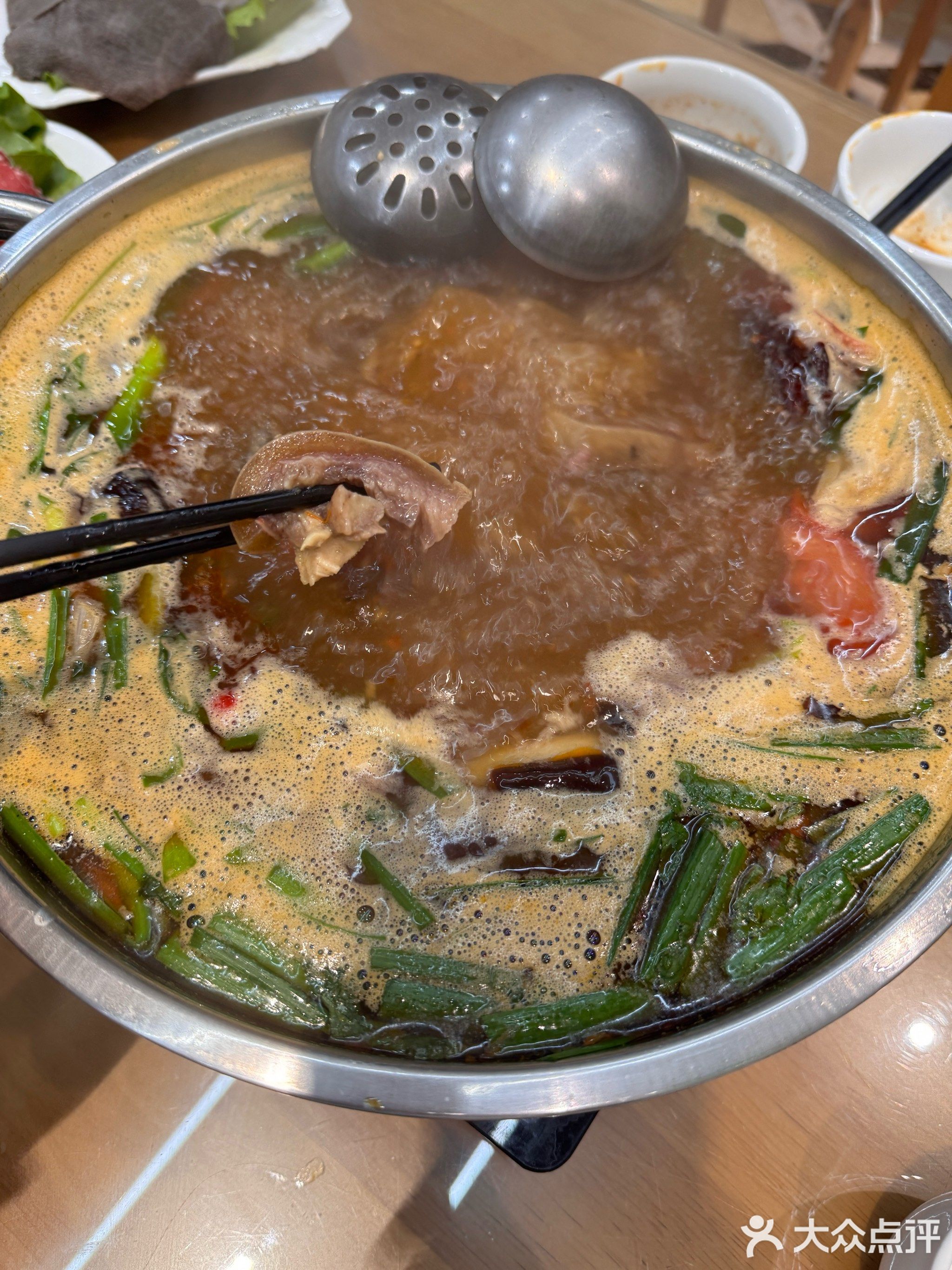 鑫鑫清真园(雪山路二分店)