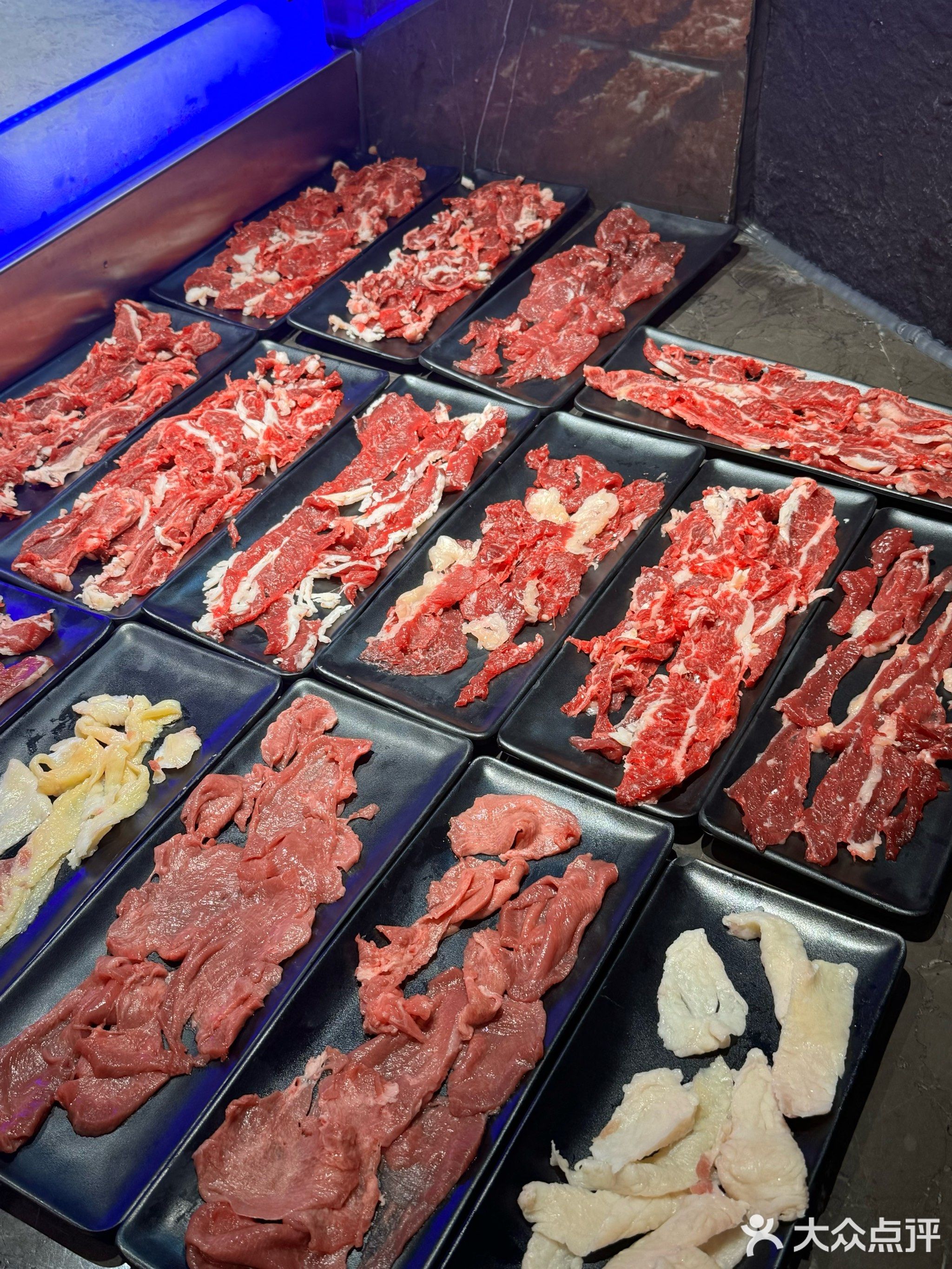 珍牛皇蒸汽海鲜·鲜牛肉火锅自助餐厅(民盈国贸中心店)