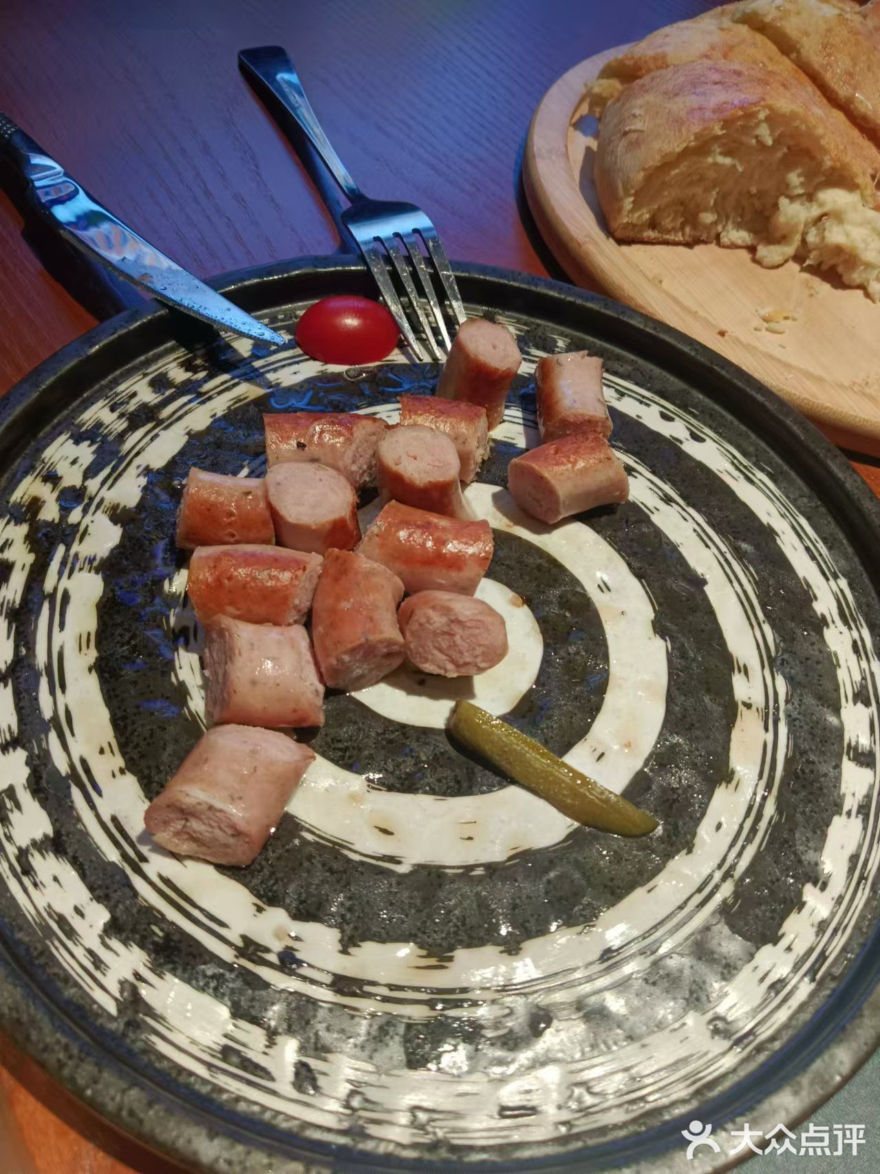 乌拉·熊俄式西餐厅