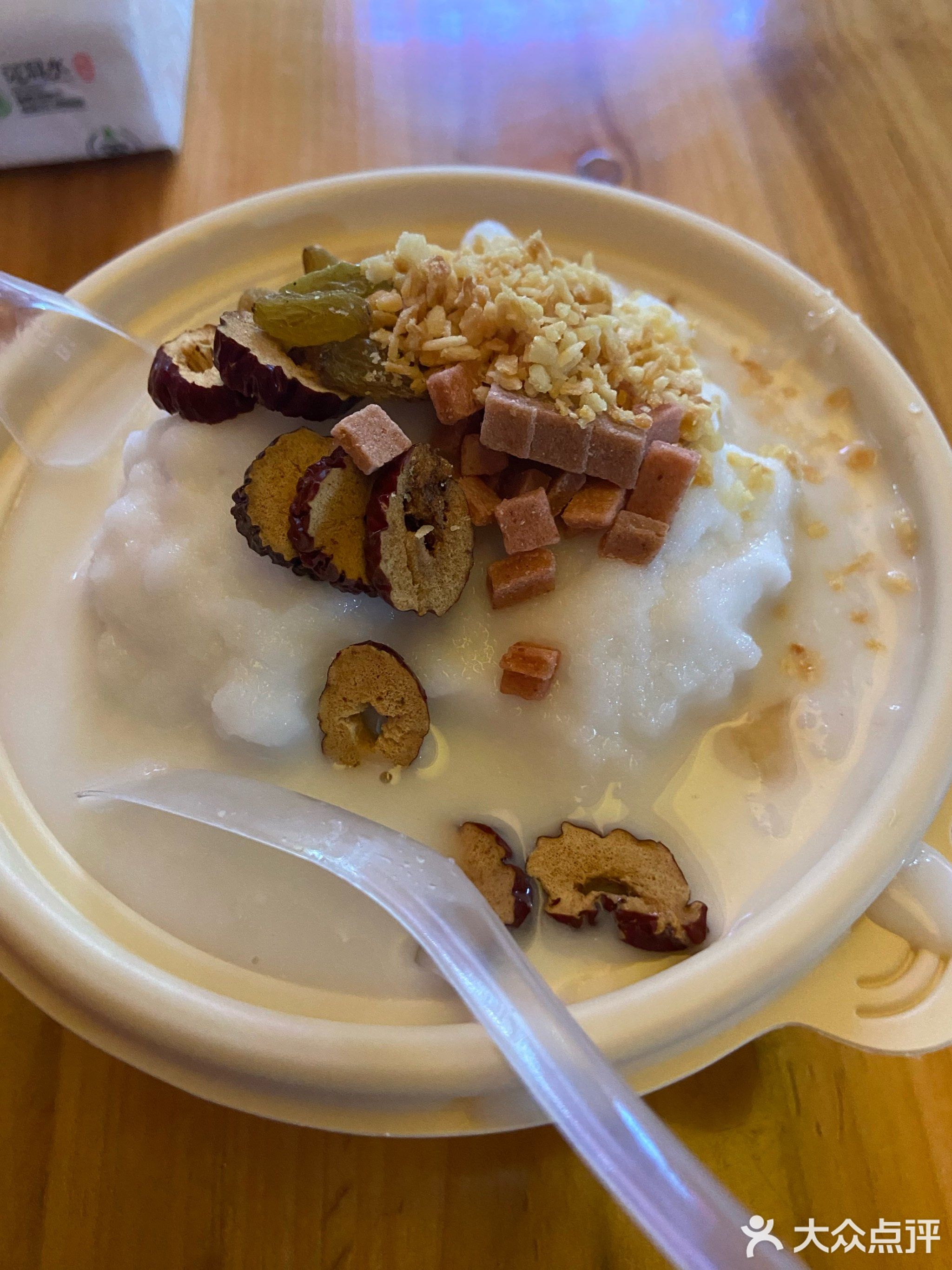 王姐坚果炒货椰奶炒冰清补凉(英环东路店)