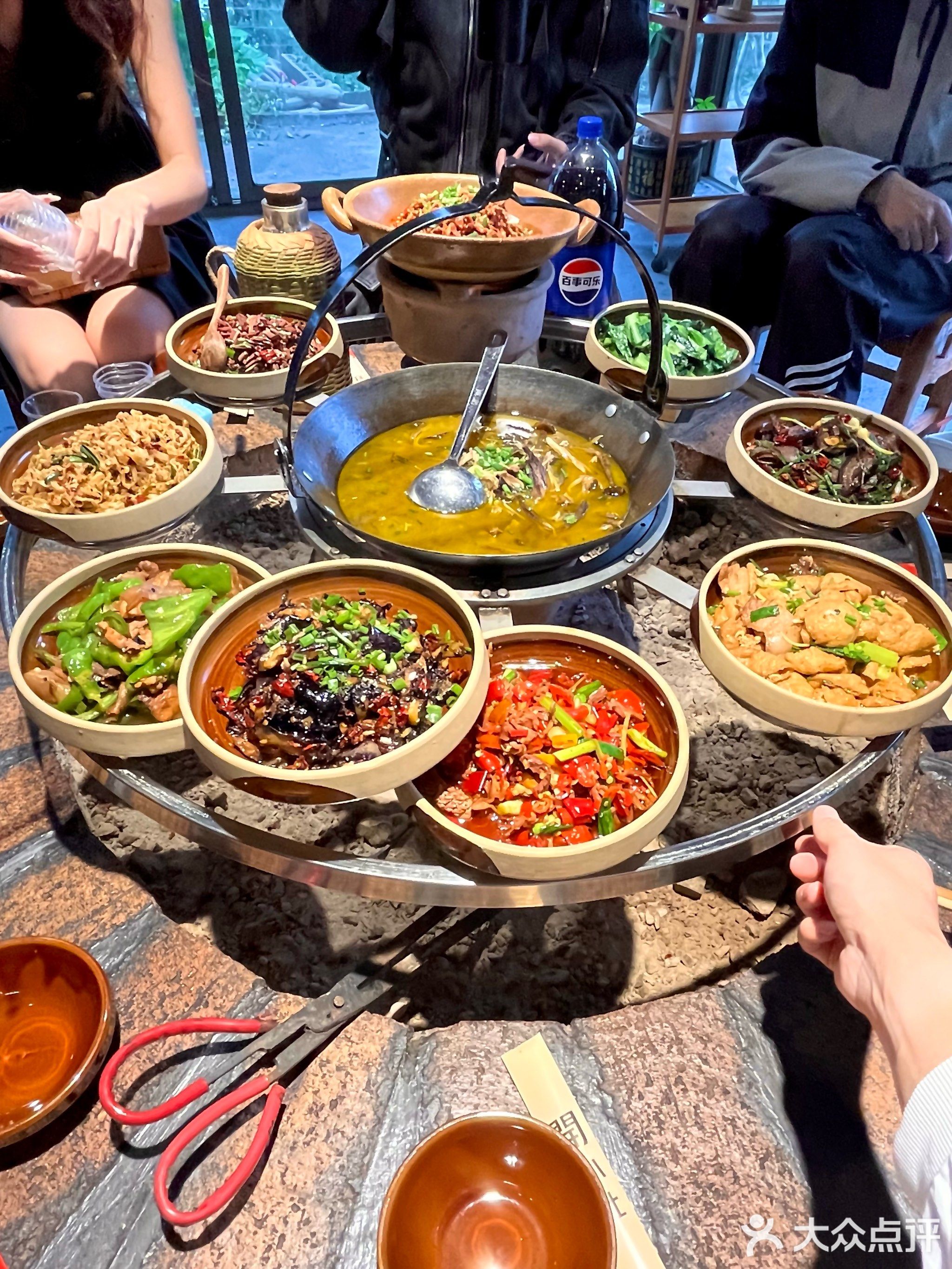 开小灶吊锅饭