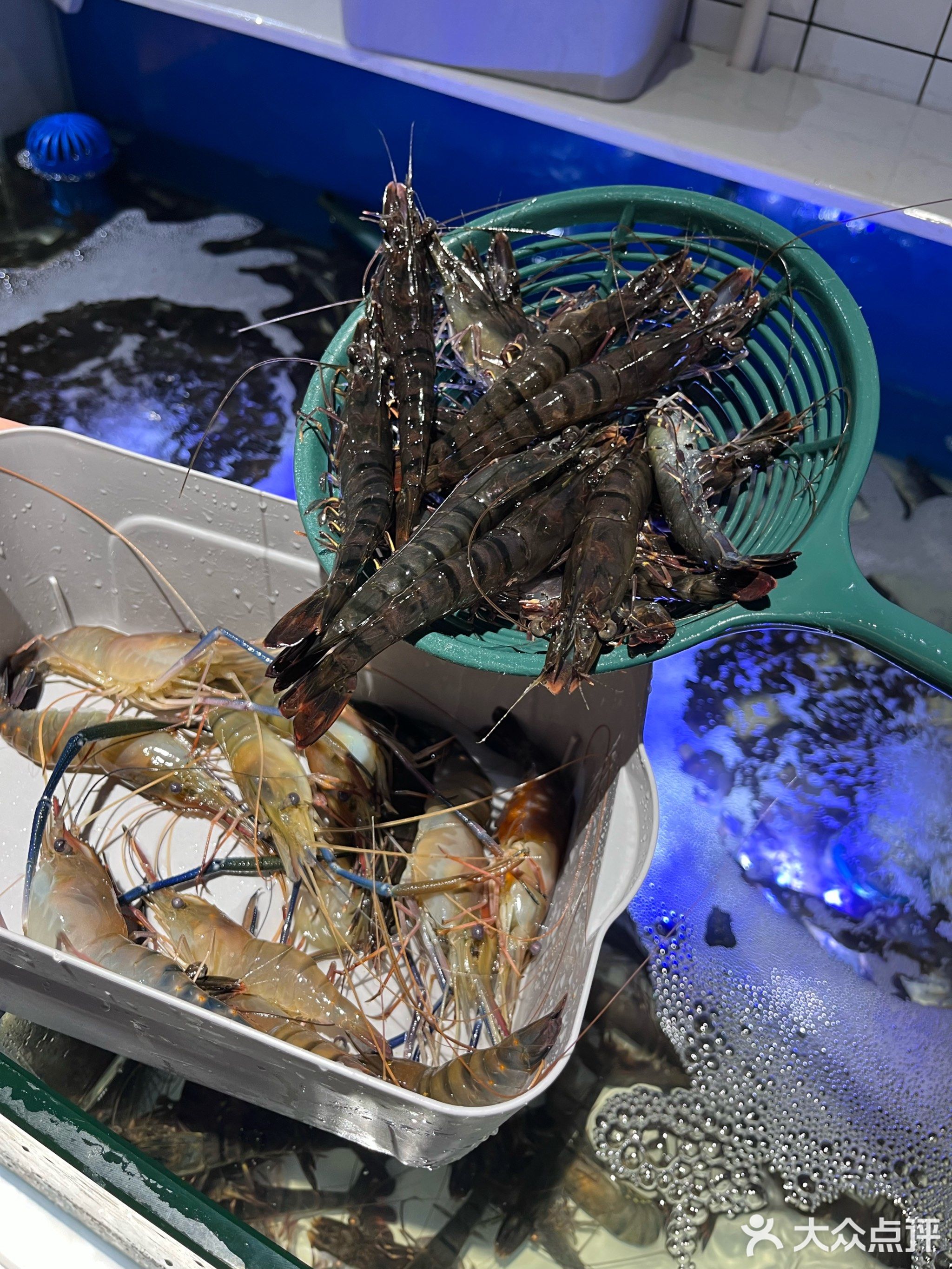 臻牛坊潮汕牛肉自助火锅(杏林万达店)