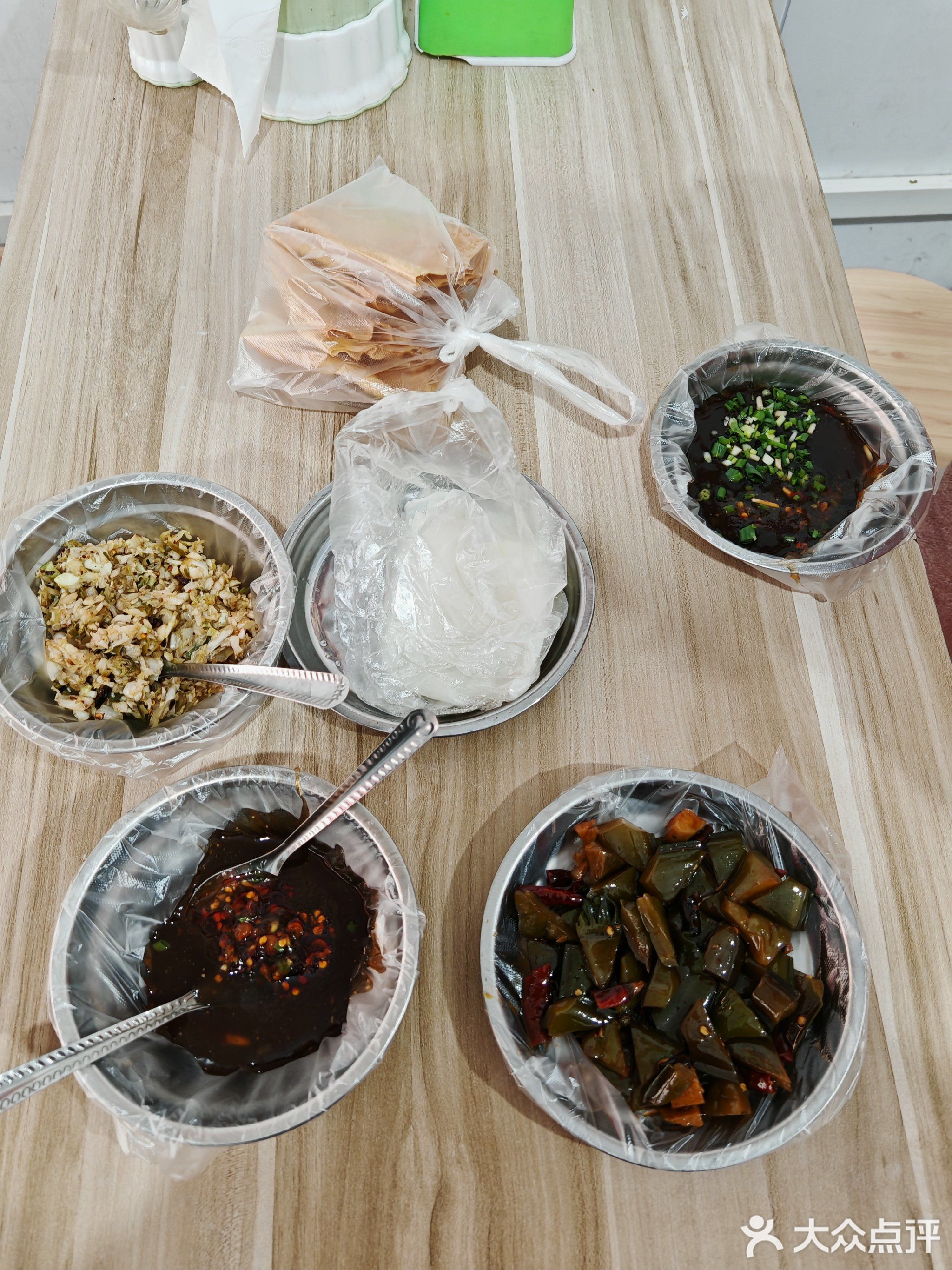 燕子摊摊