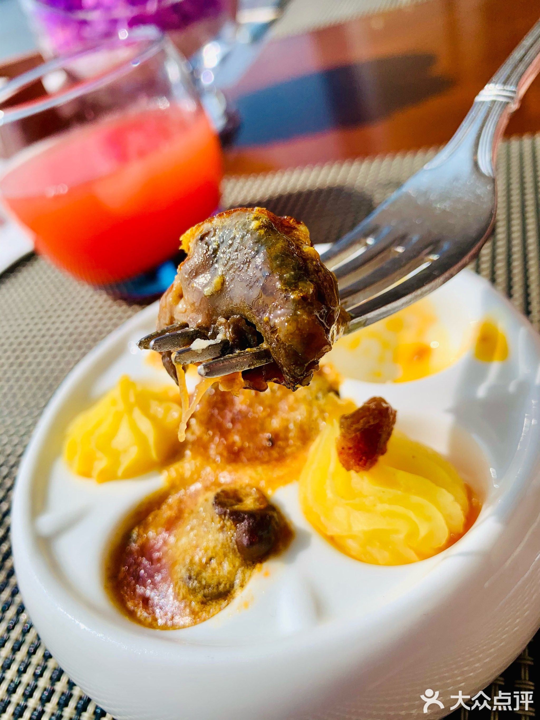 白天鹅宾馆·流浮阁咖啡厅